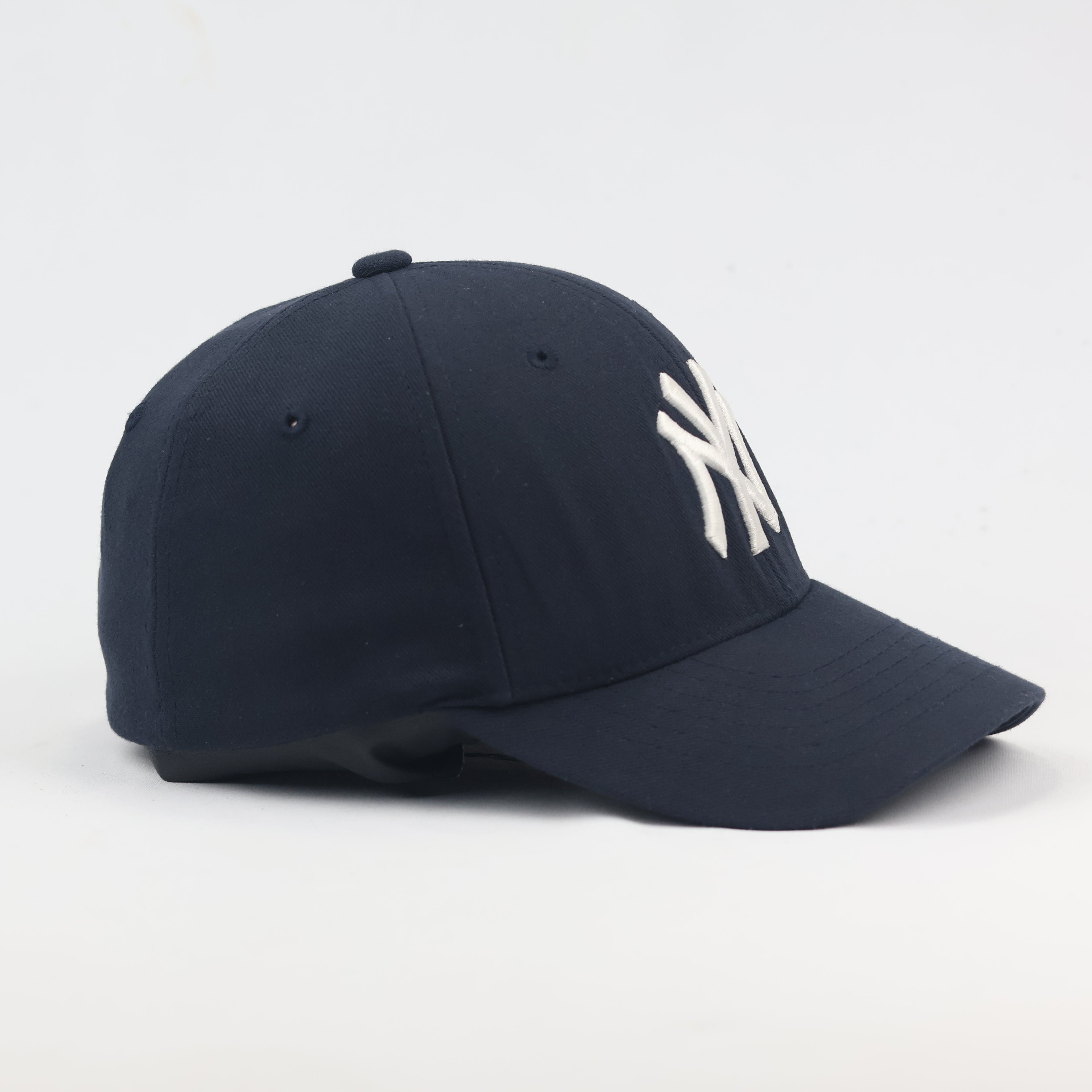 Vintage NY Yankees Embroidered Logo Thrifted Hat - Navy Blue Small-XS
