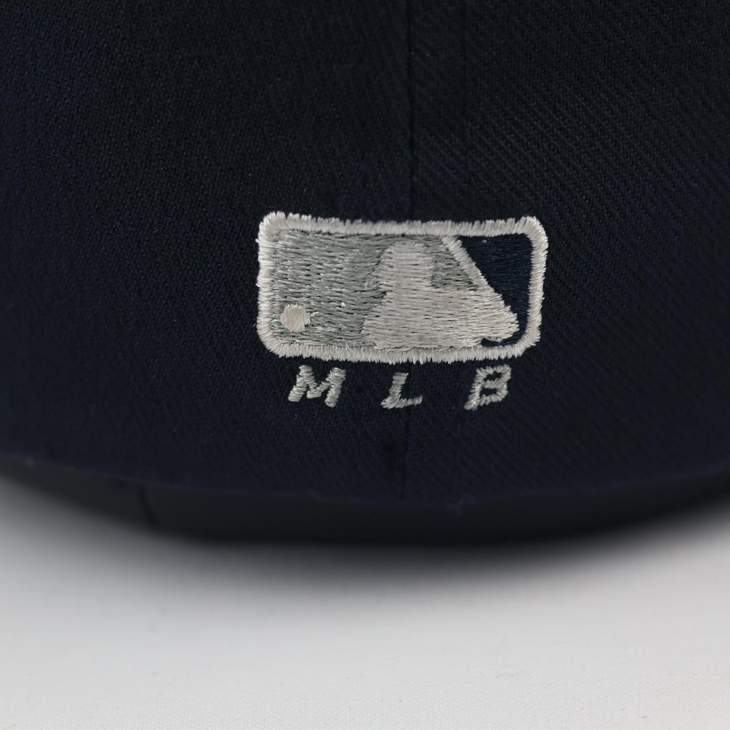 Vintage NY Yankees Embroidered Logo Thrifted Hat - Navy Blue Small-XS