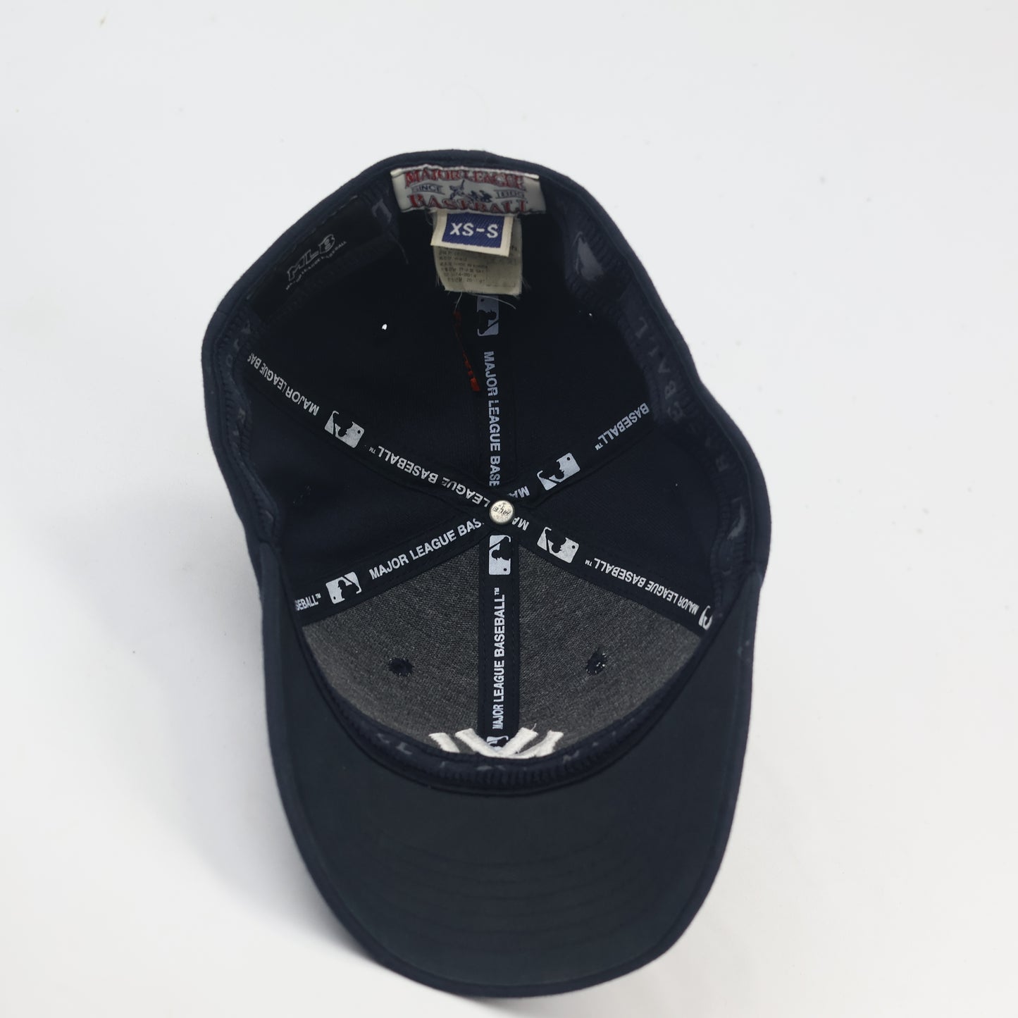 Vintage NY Yankees Embroidered Logo Thrifted Hat - Navy Blue Small-XS