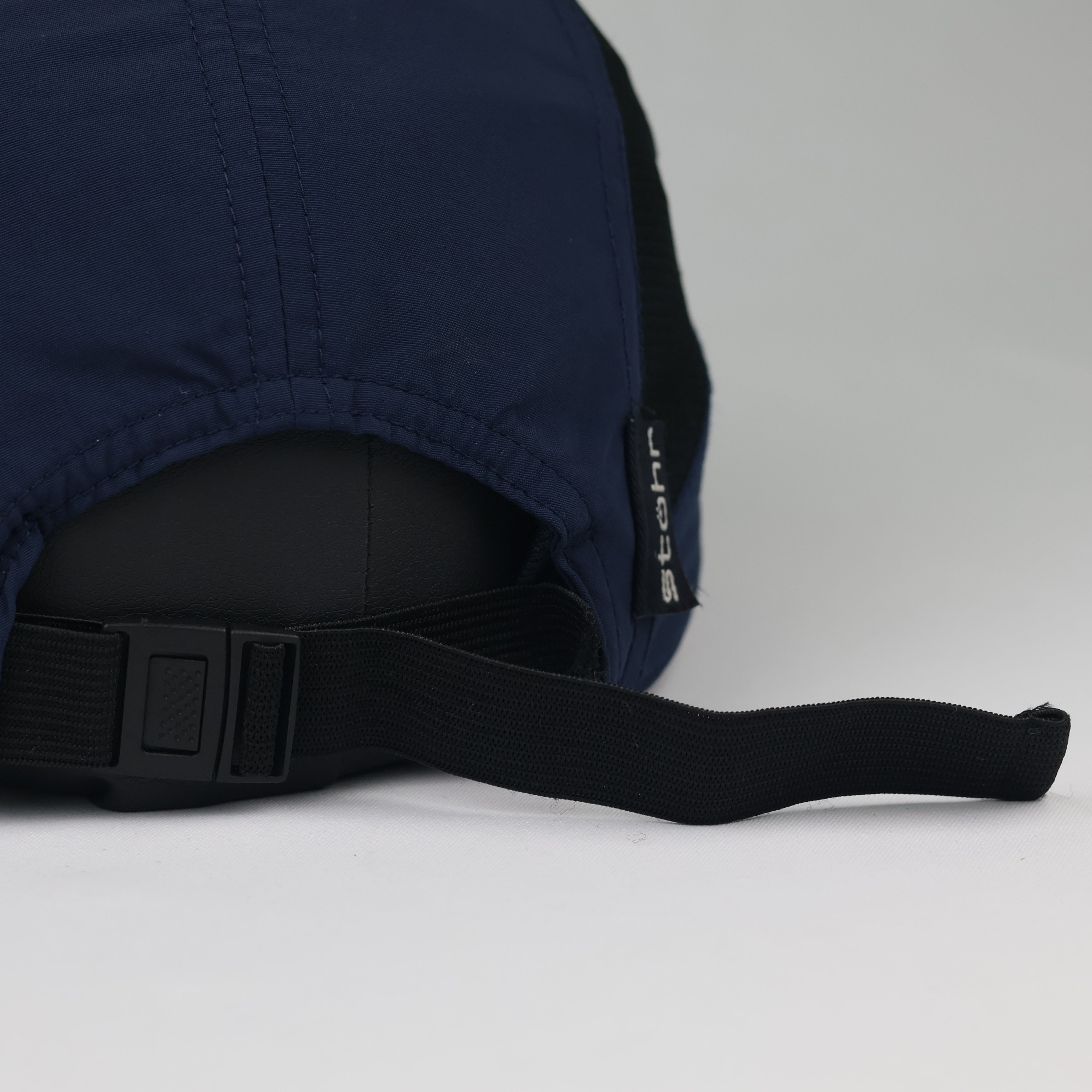 Thrifted Stöhr Lightweight Navy Performance Trail Activity Hat