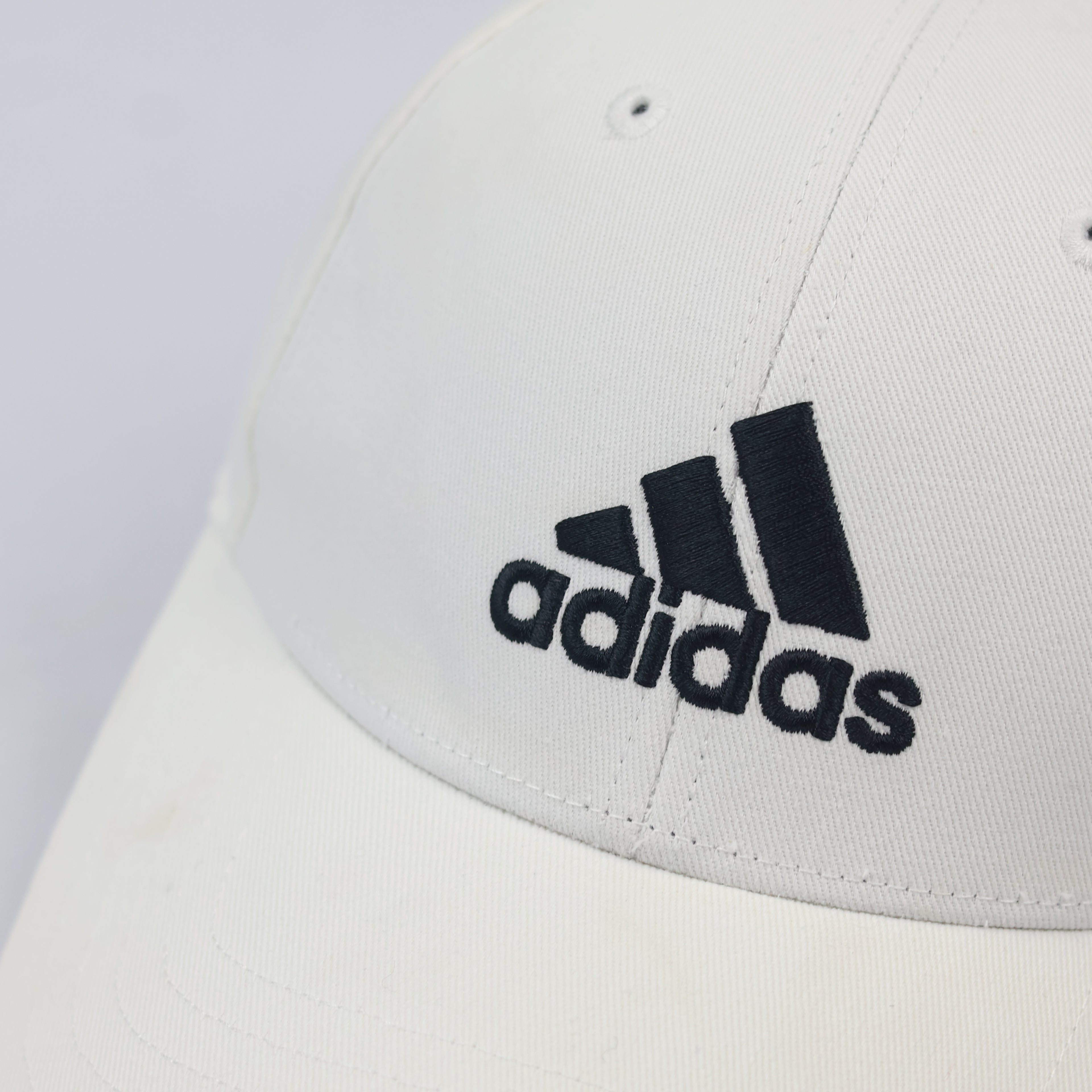 Thrifted Adidas Performance Logo Relaxed Fit Hat – Cream