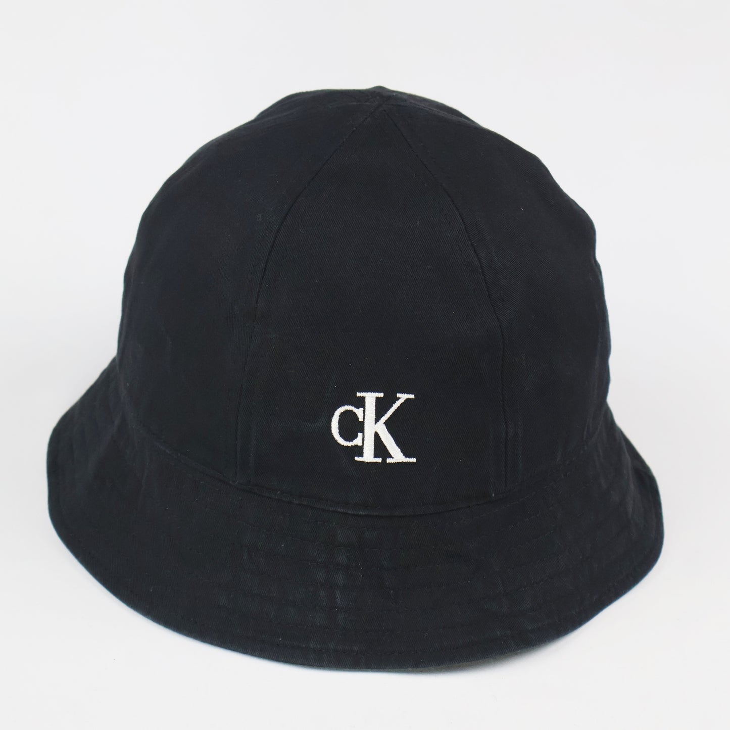 "cK" Logo Bucket Hat - Black