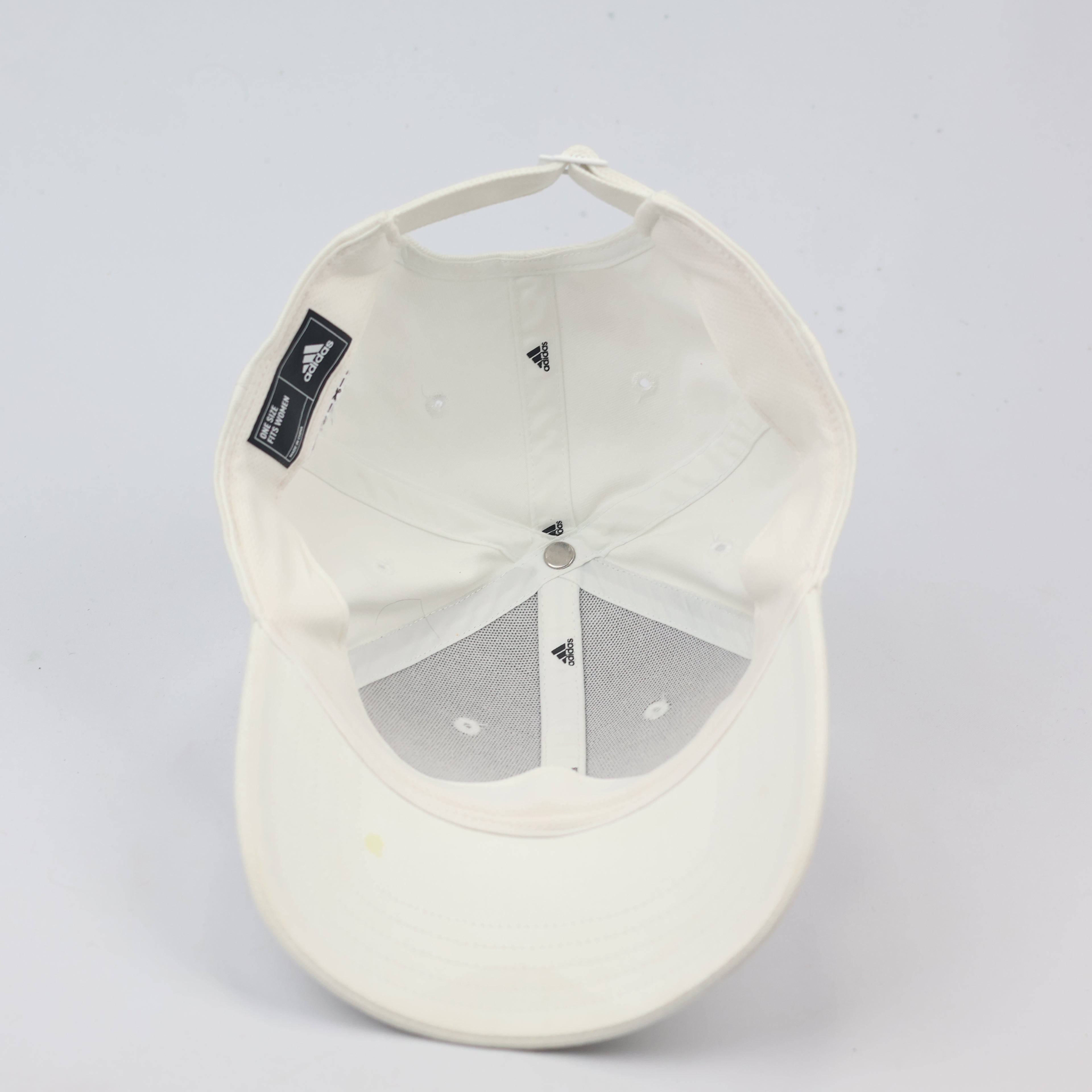 Thrifted Adidas Performance Logo Relaxed Fit Hat – Cream