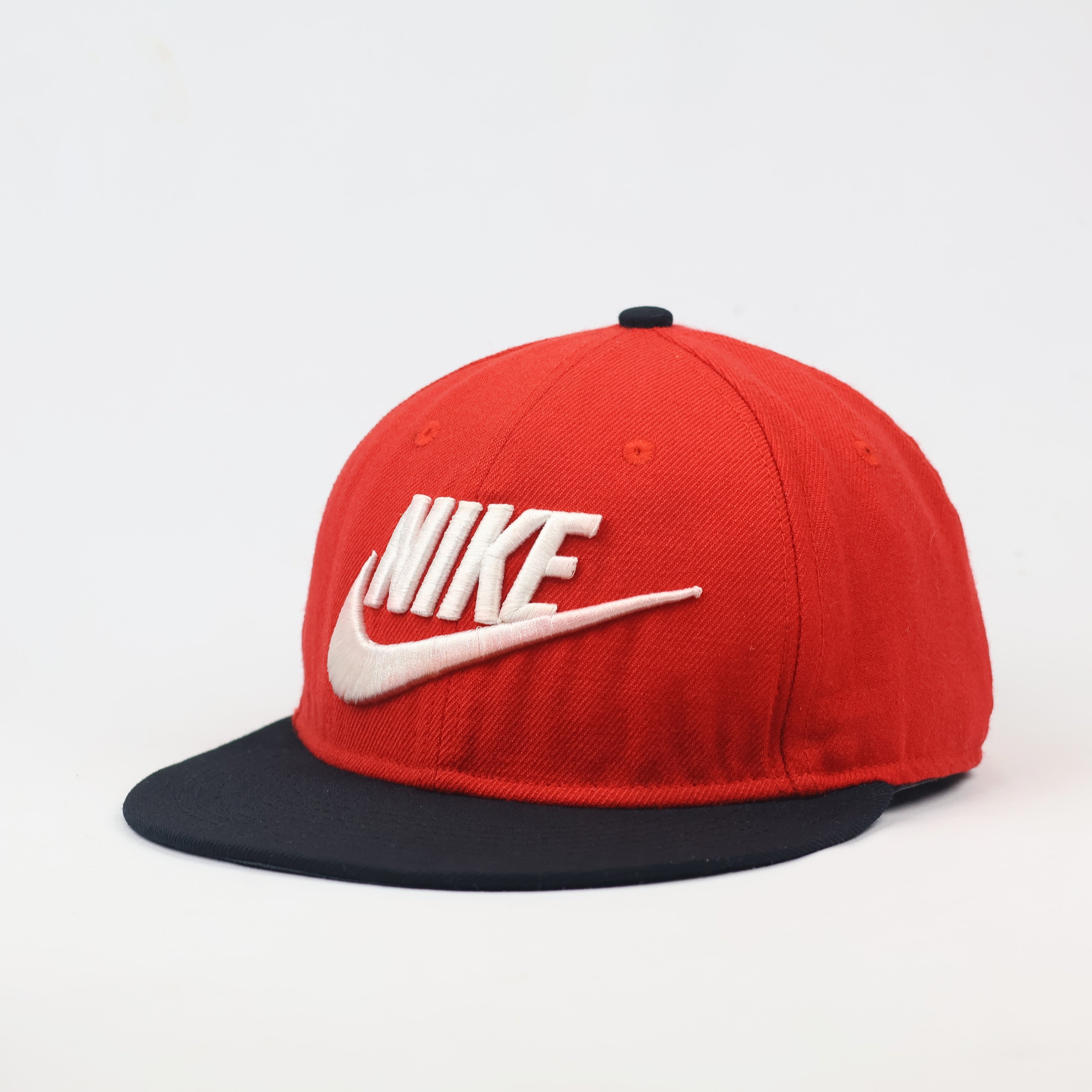 Classic Nike Embroidered Logo Thrifted Hat – Red Snapback