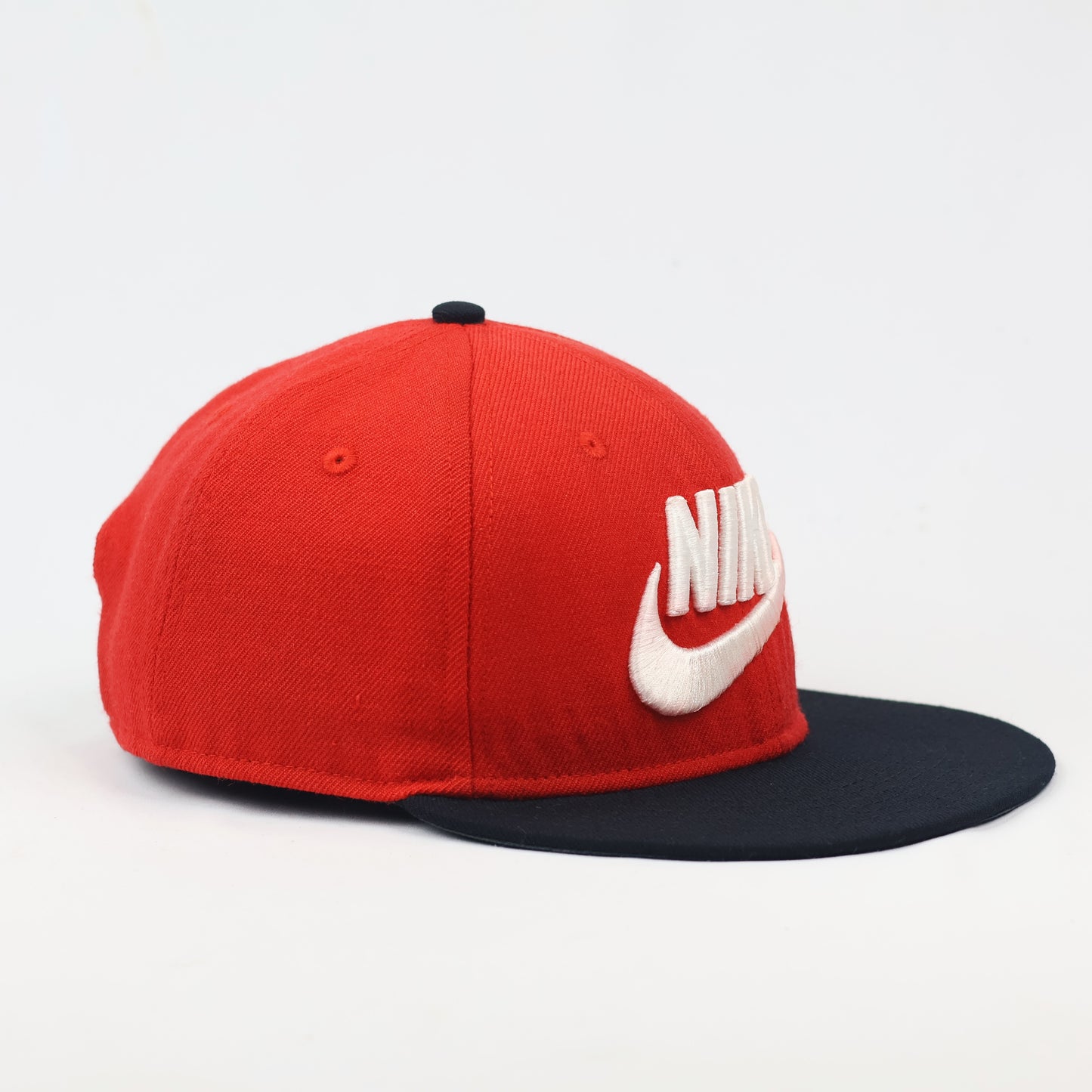 Classic Nike Embroidered Logo Thrifted Hat – Red Snapback