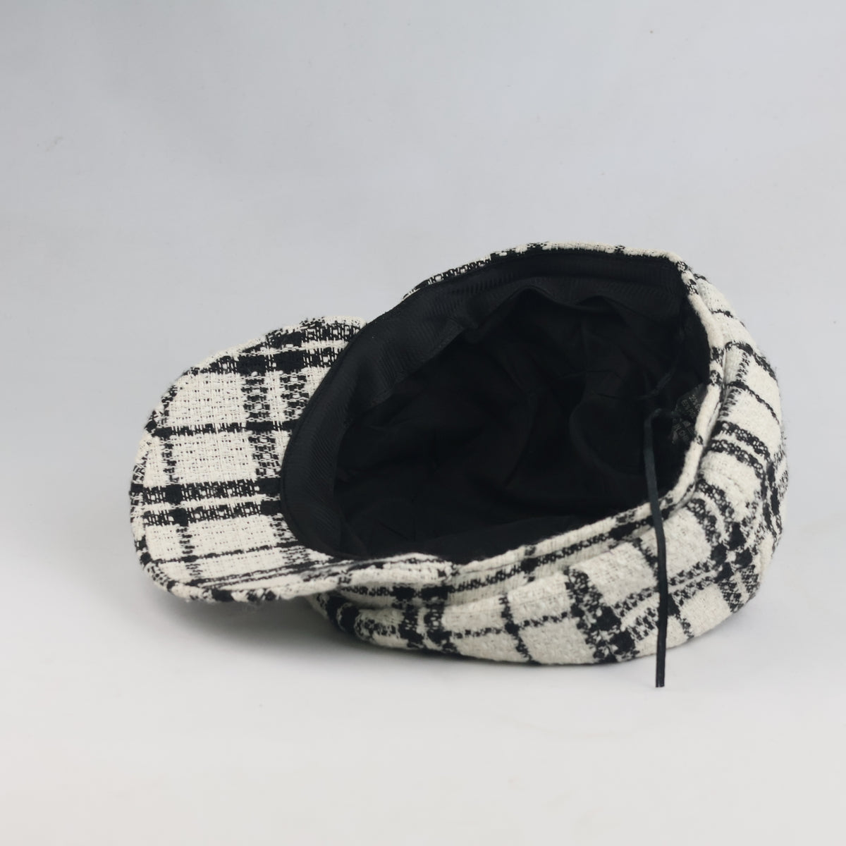 thrifted Retro Monochrome Tartan Cabby Hat (58-59 cm)| 10345