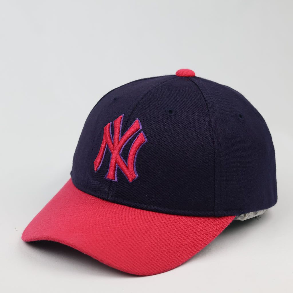 Thrifted MLB Yankees Embroidered Navy Blue and Pink Kids/Small Cap