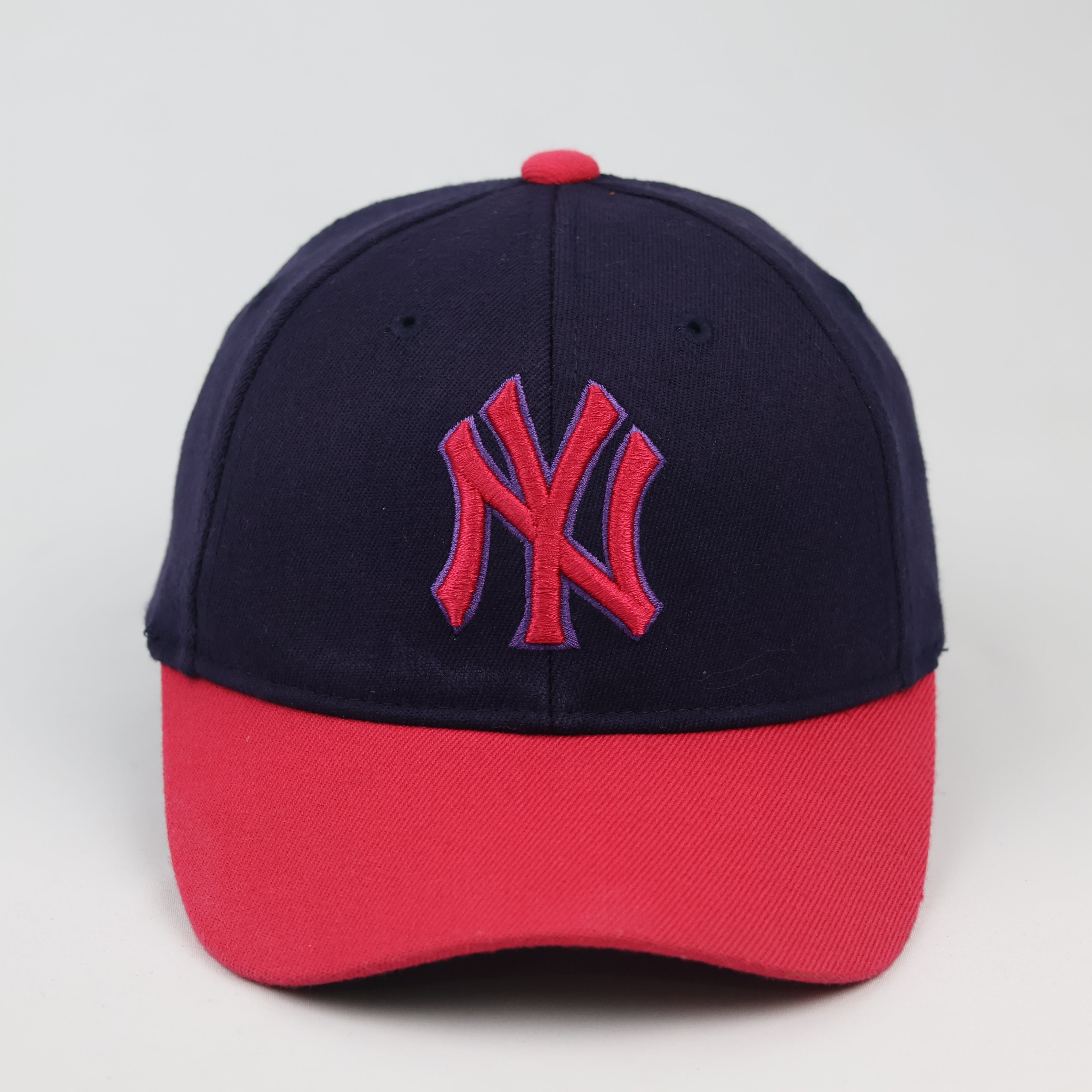 Thrifted MLB Yankees Embroidered Navy Blue and Pink Kids/Small Cap