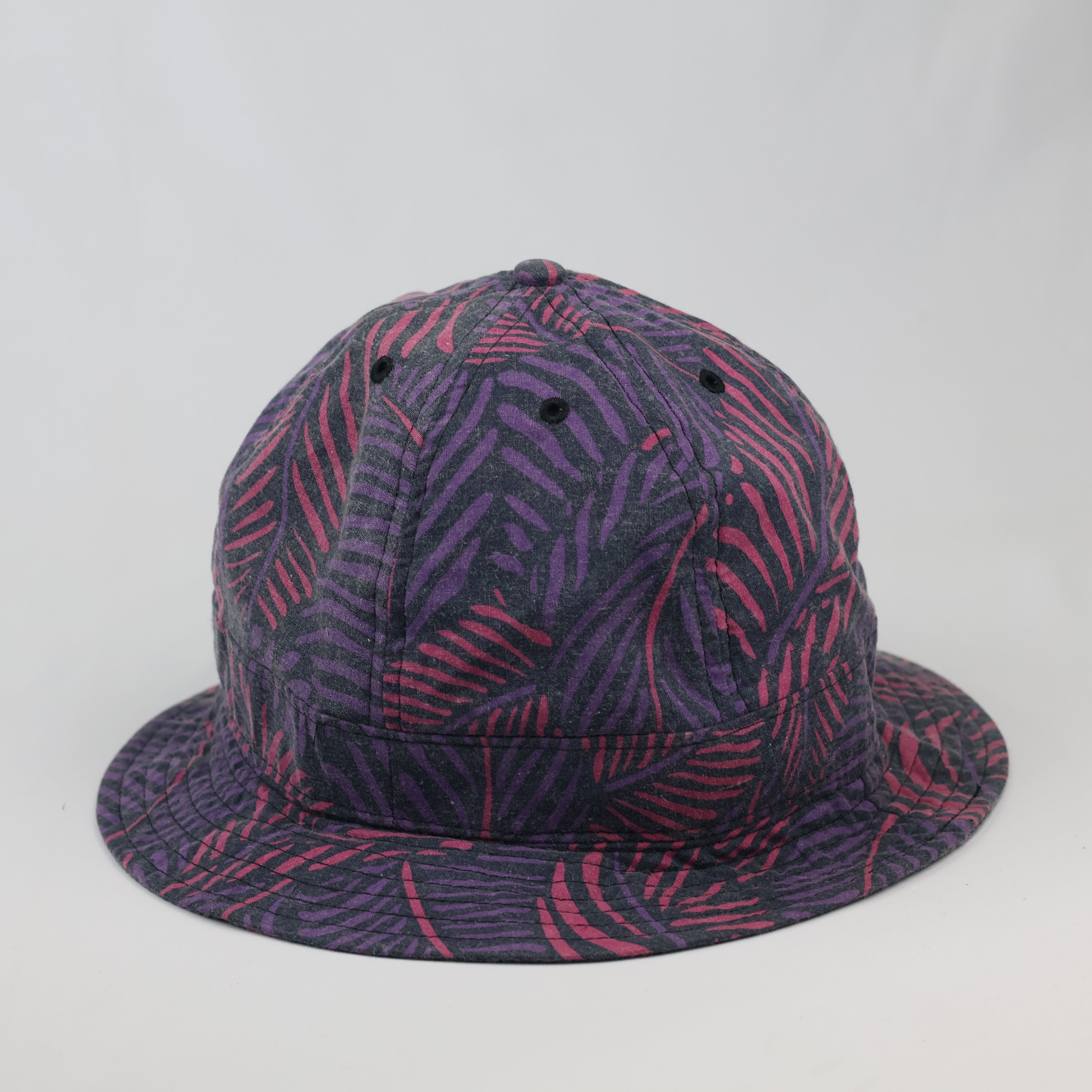 Thrifted New Era Fitted Explorer Hat - Size 7 1/2 (59.6cm) Tropical Pattern