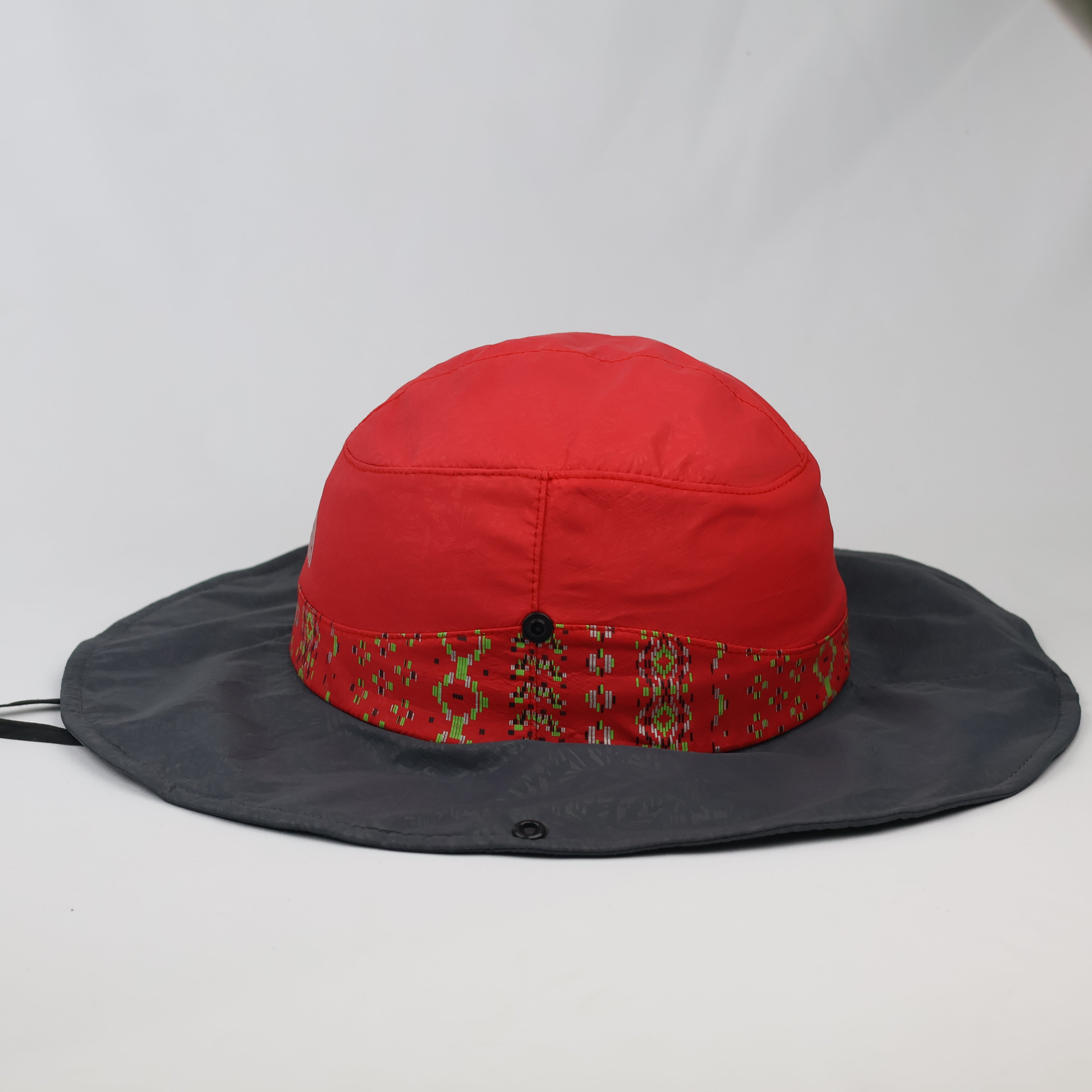 Thrifted Outdoor Wide Brim Sun Hat Red Grey Hiking Cap