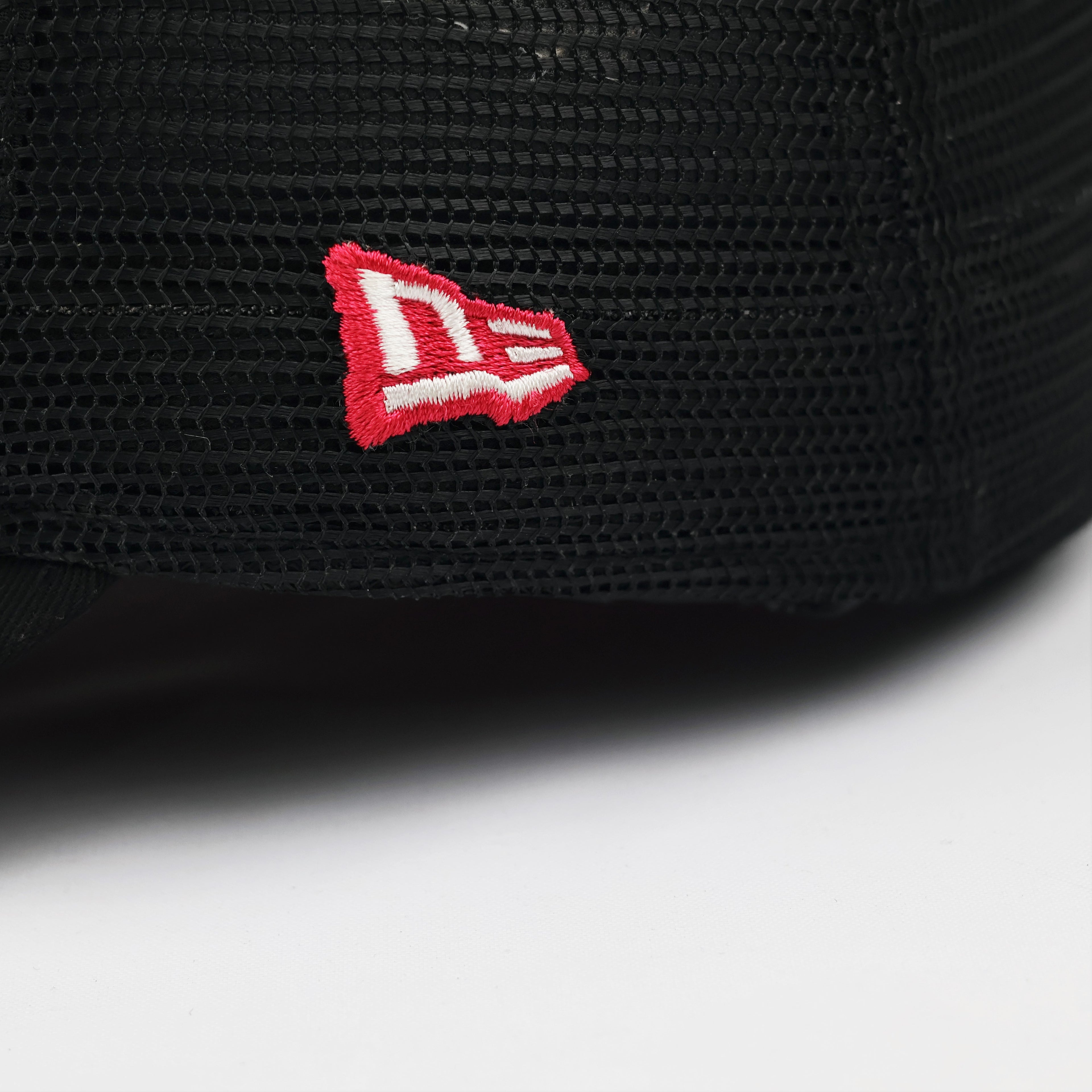 Thrifted New Era LA Dodgers Embroidered Mesh Snapback Cap
