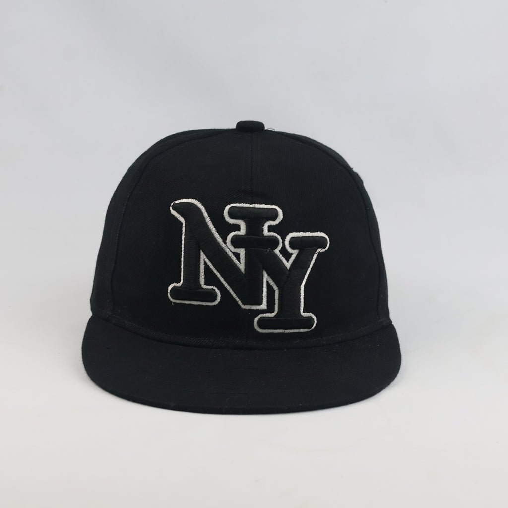 Thrifted Minimalist Urban Streetwear Black Fitted Flat Cap (57–58 cm) | 10401