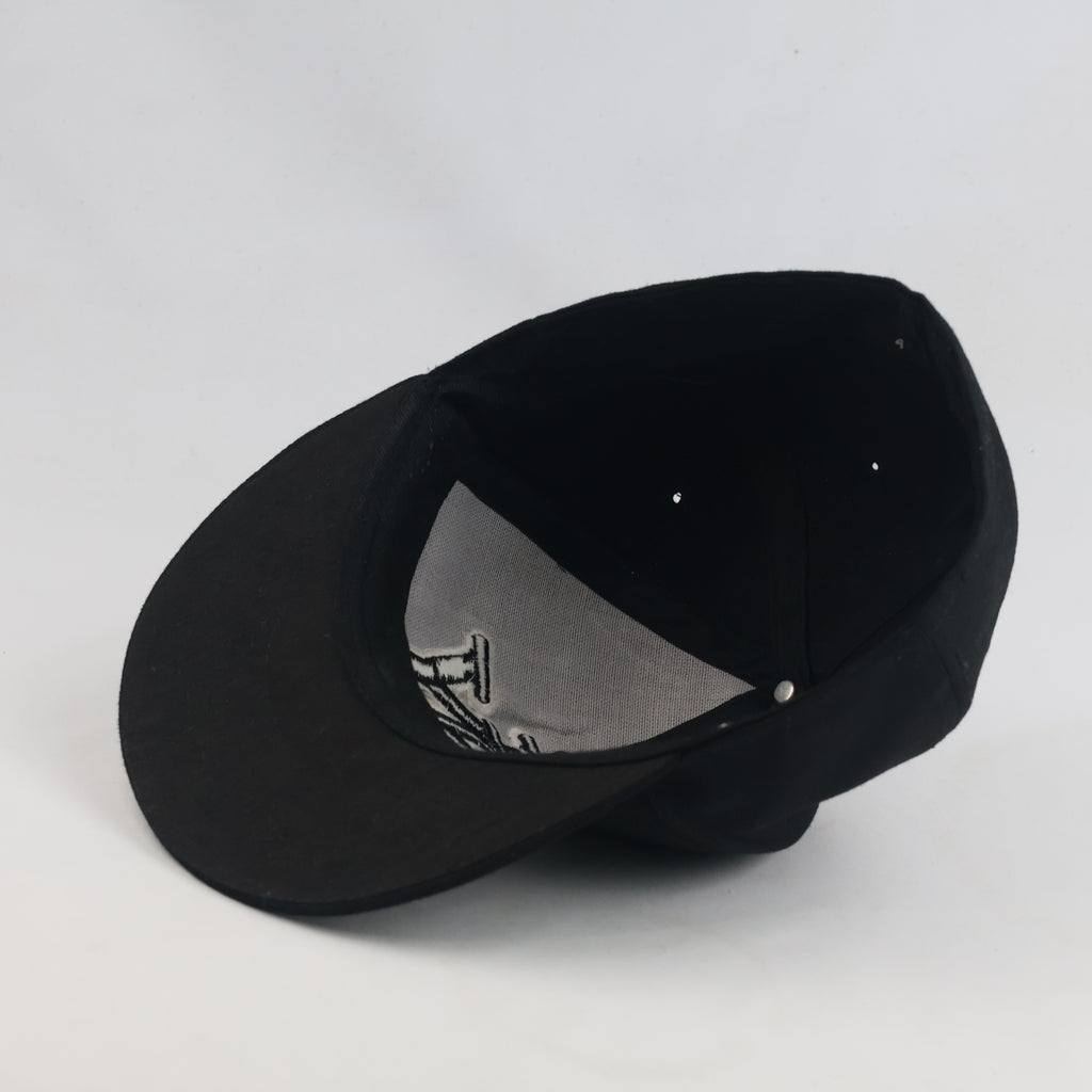 Thrifted Minimalist Urban Streetwear Black Fitted Flat Cap (57–58 cm) | 10401