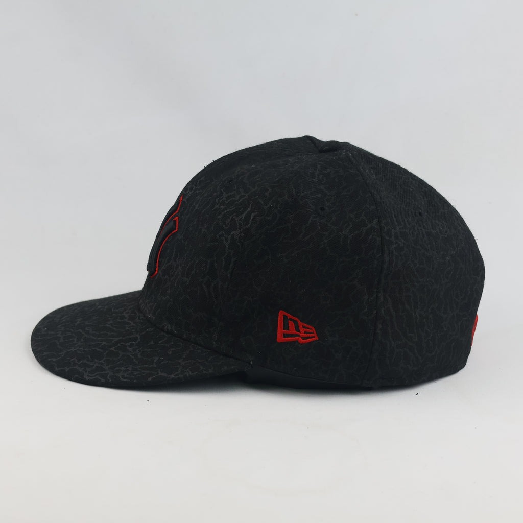 thrifted New Era 59FIFTY Black & Red NY Yankees fitted Cap (59-60cm) | 10390