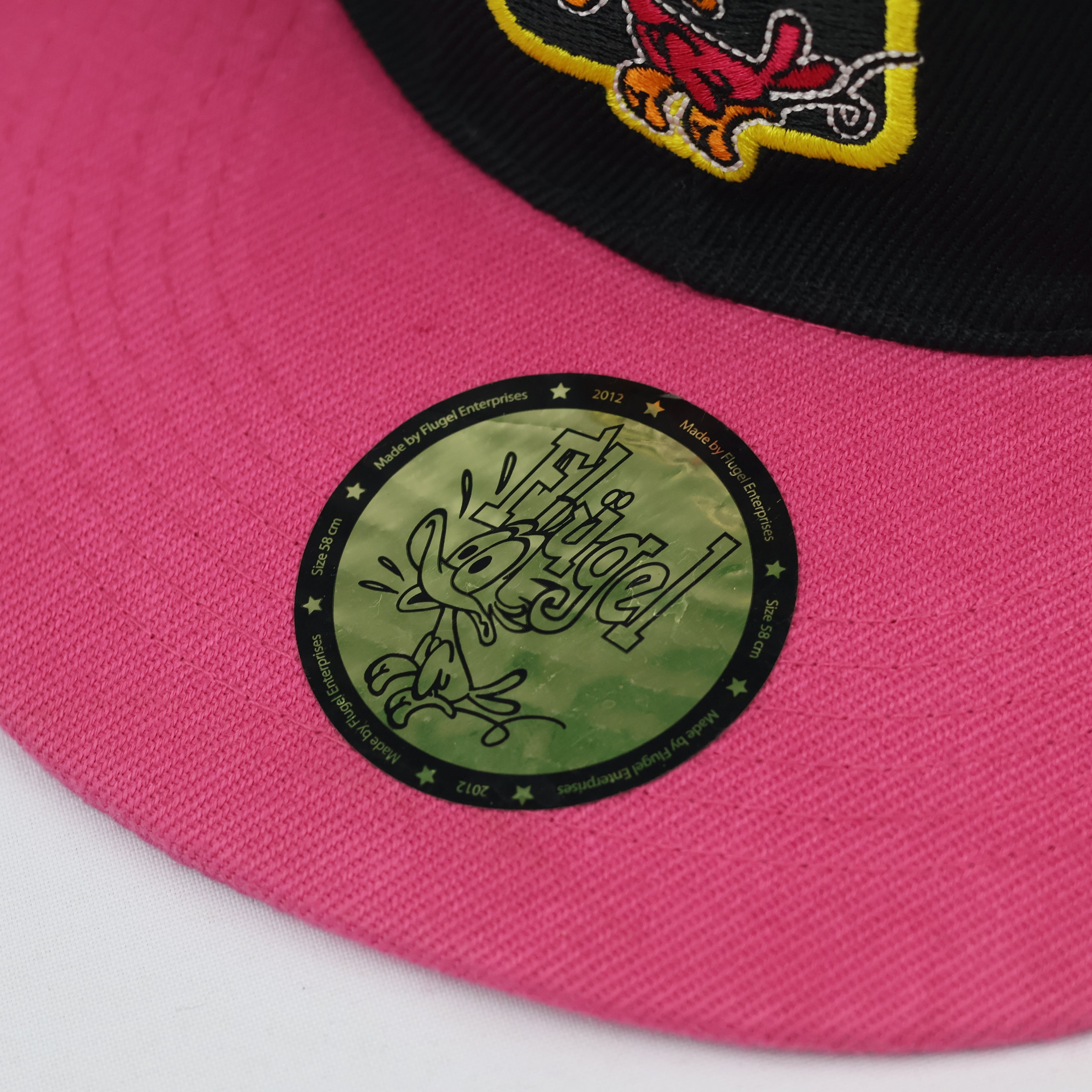 Vintage Flügel Black & Pink Embroidered Duck Logo Flat Brim Hat