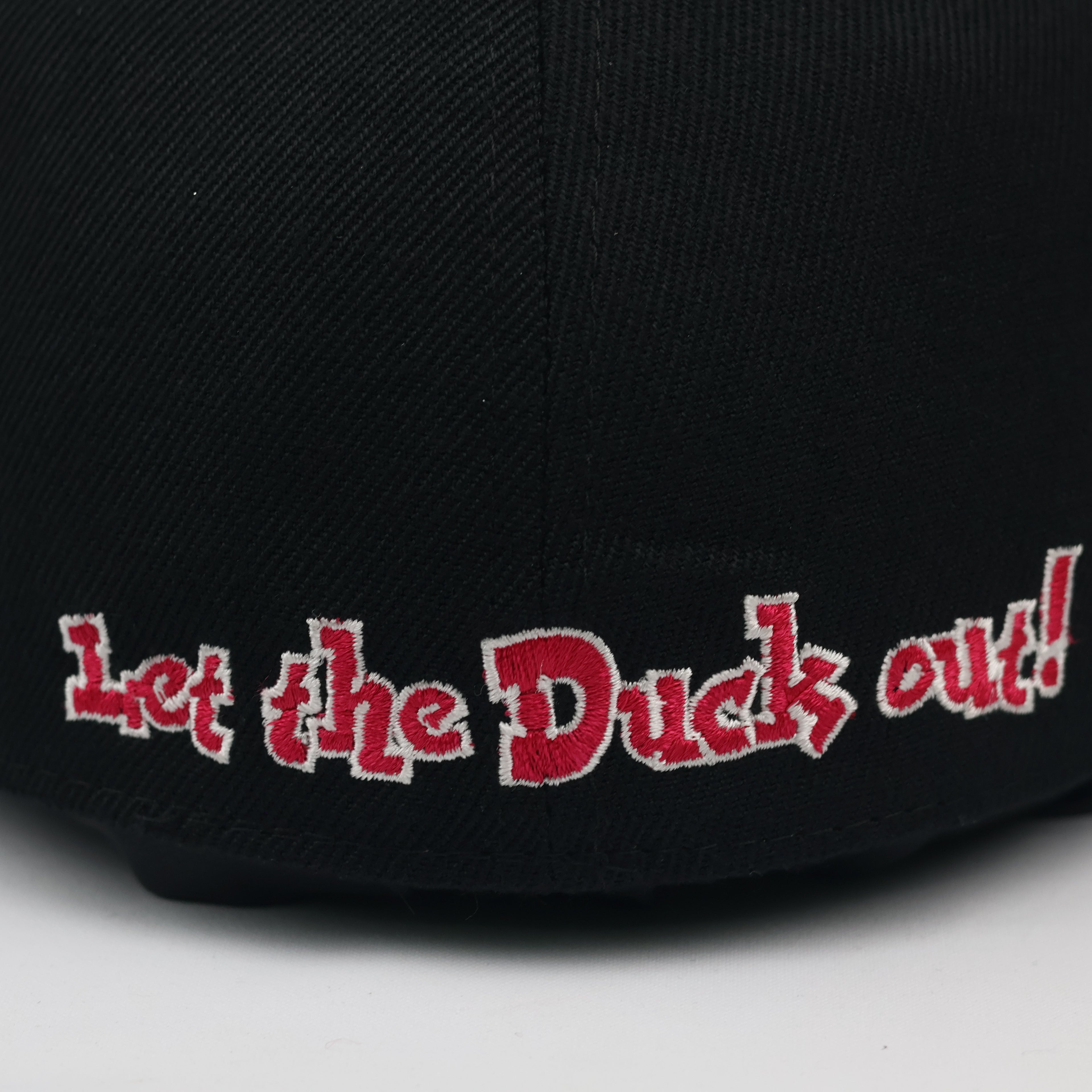 Vintage Flügel Black & Pink Embroidered Duck Logo Flat Brim Hat