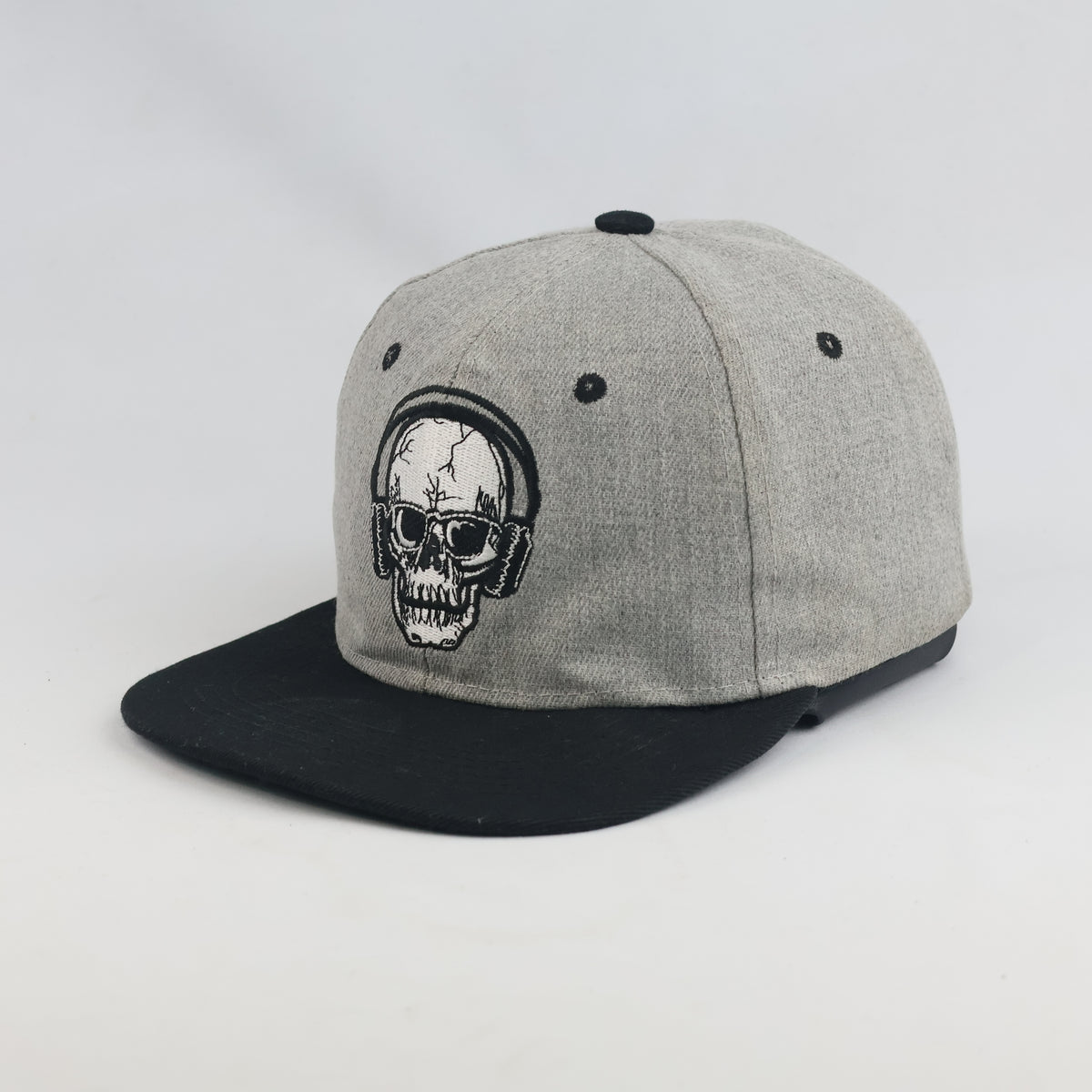 thrifted Two-Tone Heather Grey Skull Music Snapback (58-60cm) | 10378