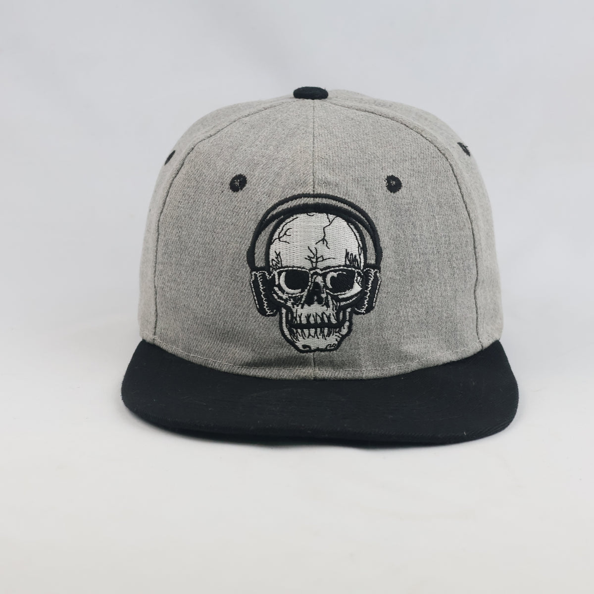 thrifted Two-Tone Heather Grey Skull Music Snapback (58-60cm) | 10378