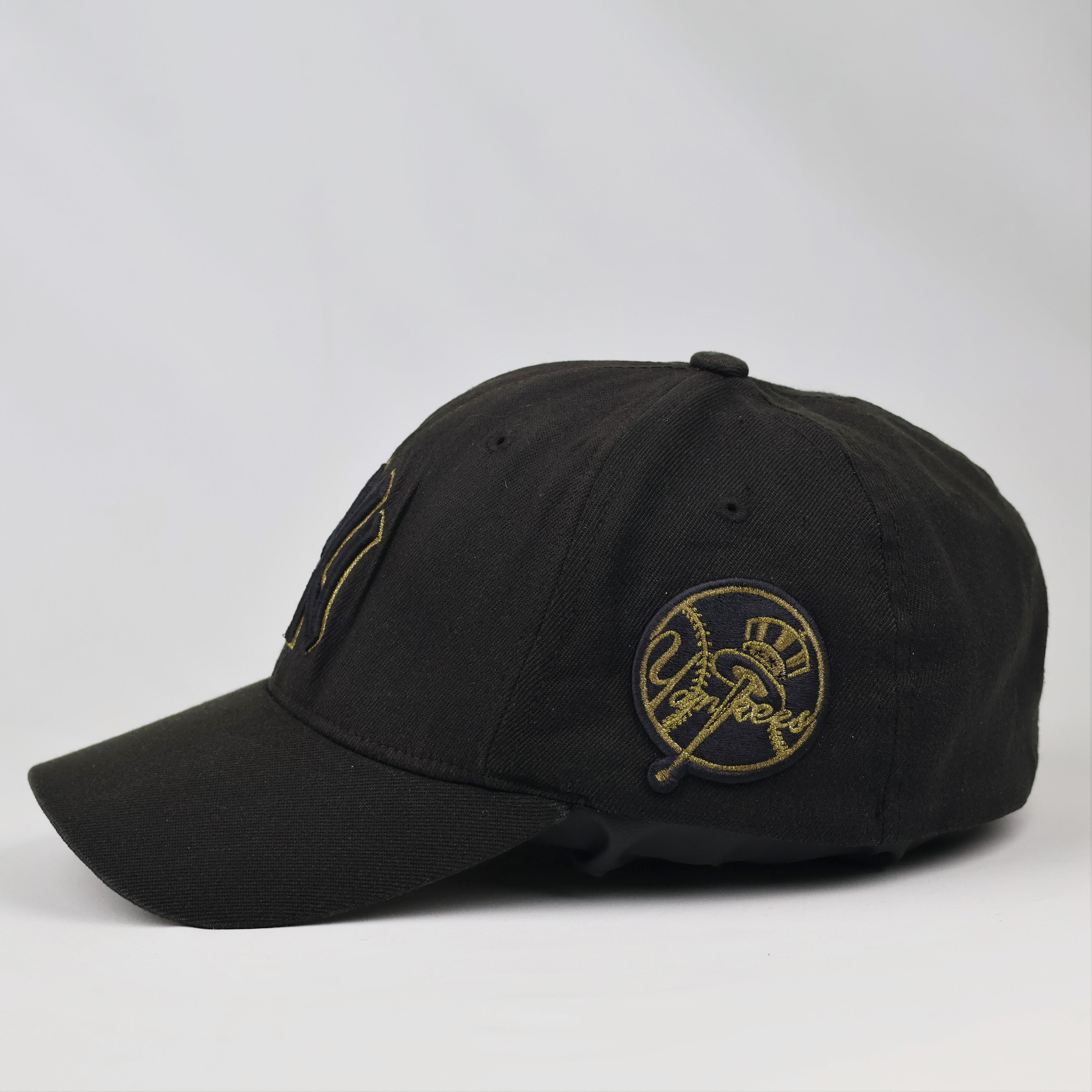 Thrifted MLB New York Yankees Black Fitted Cap - Size M-XL (60-62 cm)