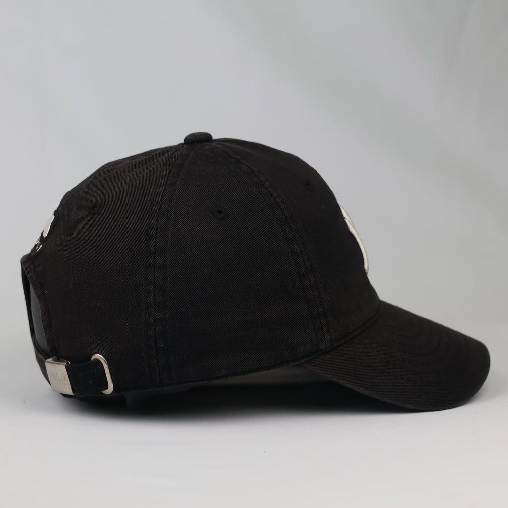 MLB New York Yankees Black Strapback Thrifted Hat - Size 57-59 cm