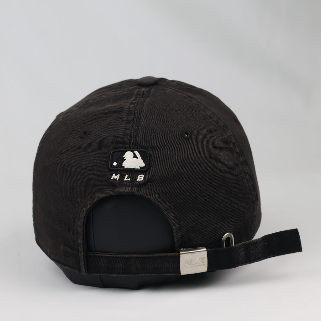 MLB New York Yankees Black Strapback Thrifted Hat - Size 57-59 cm