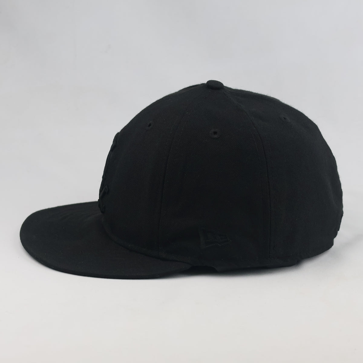 Thrifted New Era All-Black Sox Flat Brim Hat (59-60cm) | 10385