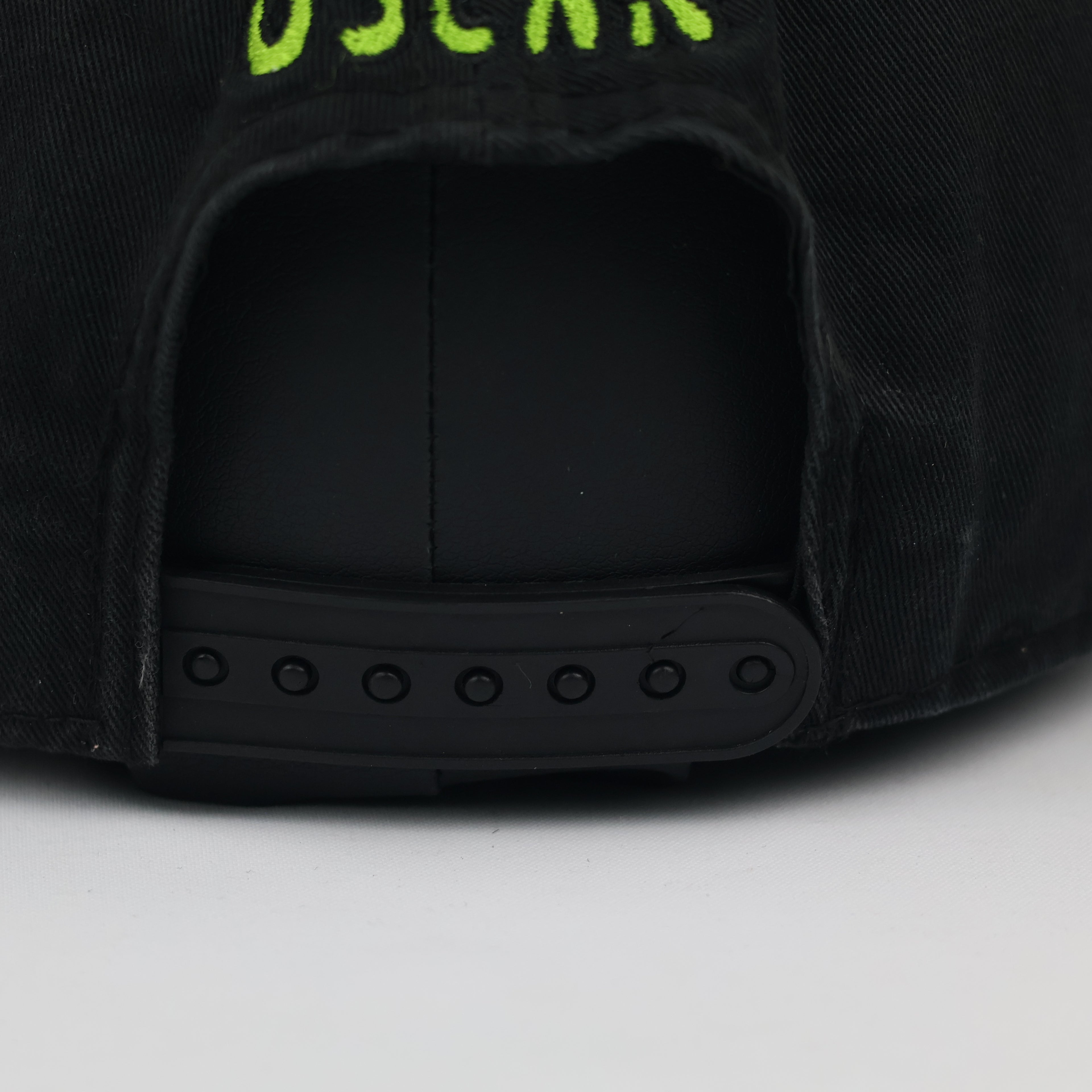 Vintage New Era 9FIFTY Oscar the Grouch Embroidered Cap | Thrifted Streetwear