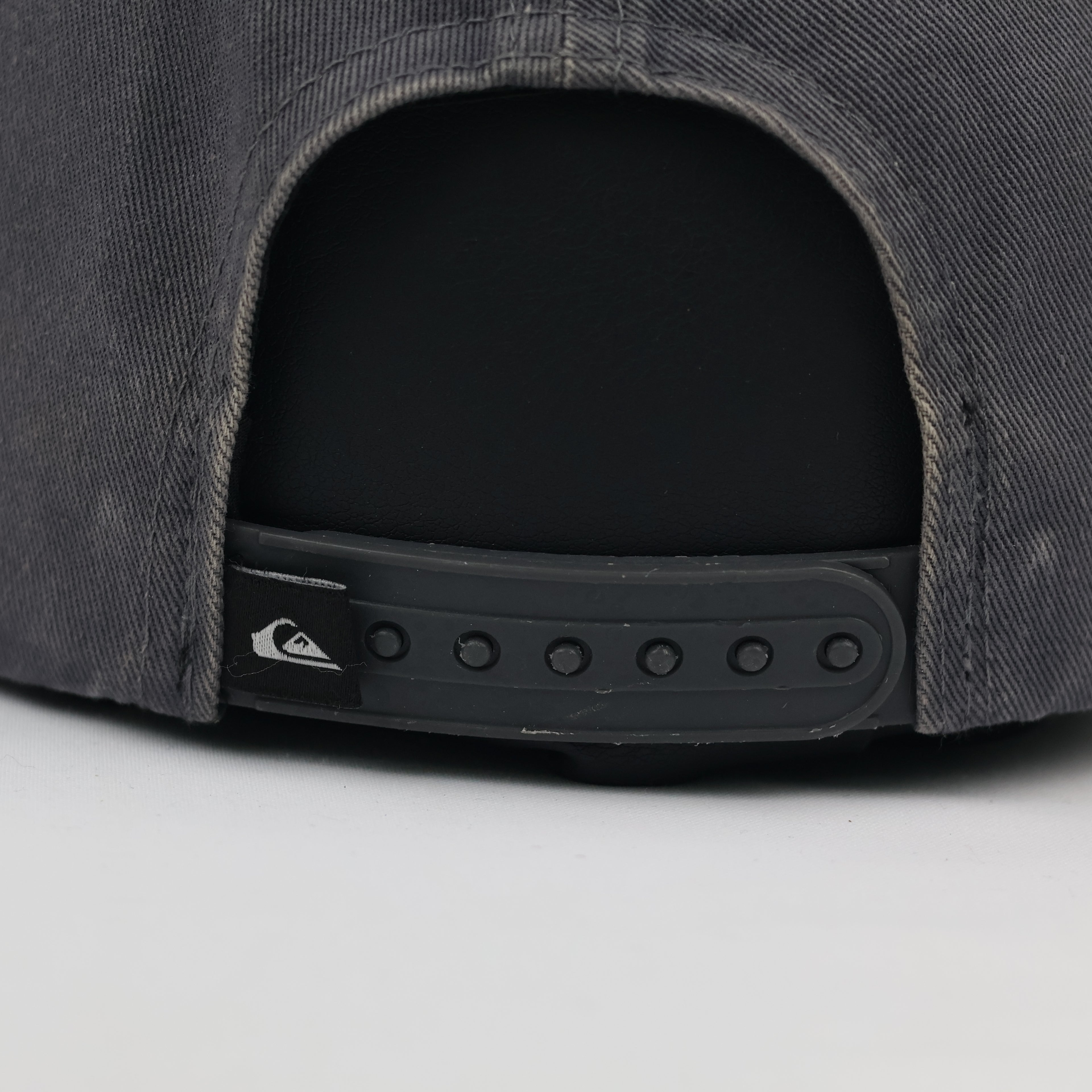 Quiksilver Grey Adjustable Cap | Casual Cotton Snapback Hat 56-58 cm