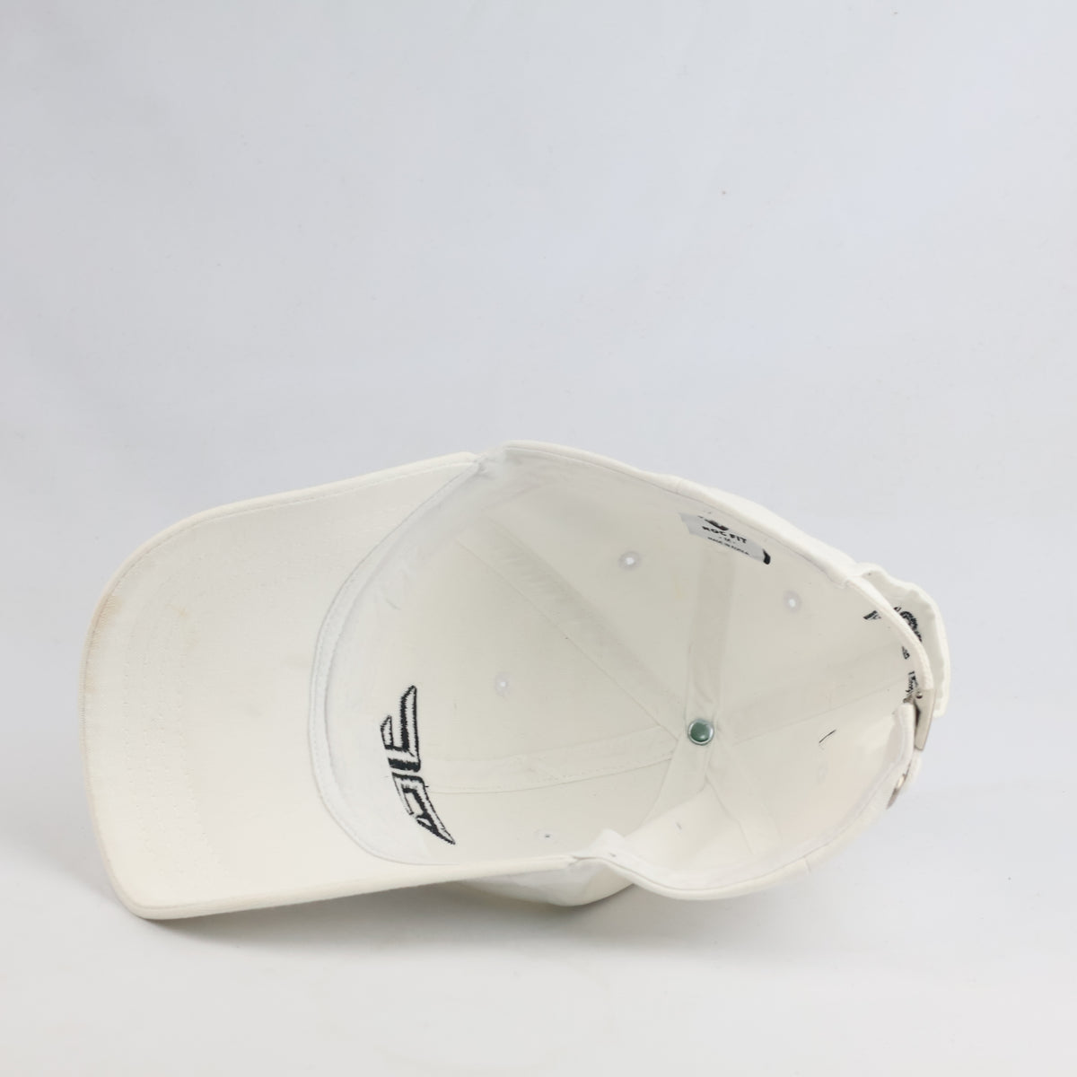 Thrifted ROC FIT White Strapback Hat Made in Korea (57-59cm) | 10403