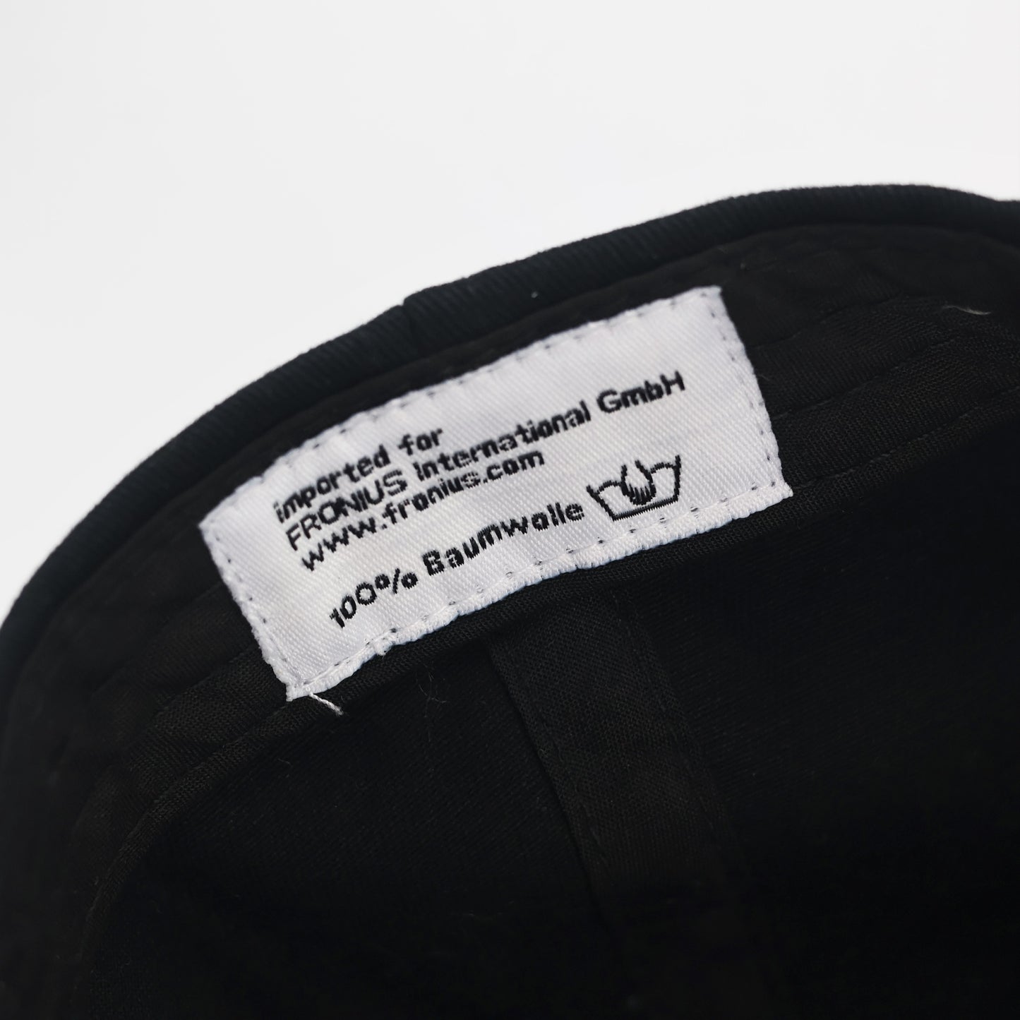 Groupe SETIN Baseball Cap – Black & Red Accents – Reflected Backstrap