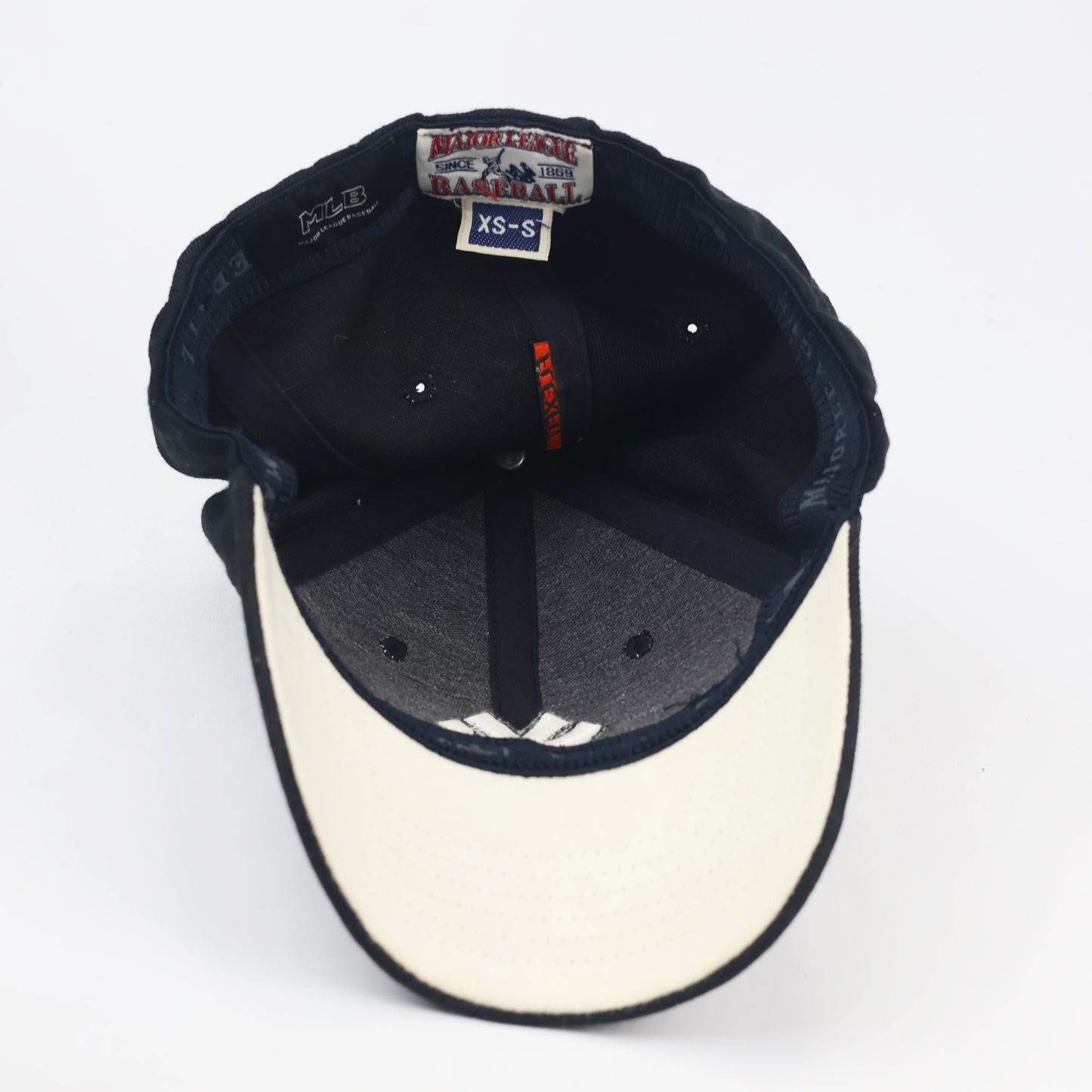 New York Yankees MLB Thrifted Cap - Classic Black NY Embroidered Hat