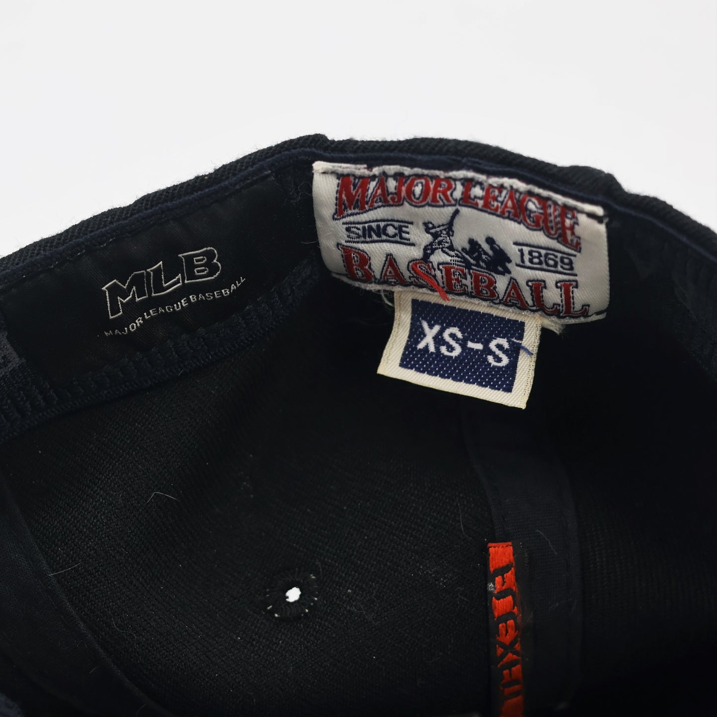 New York Yankees MLB Thrifted Cap - Classic Black NY Embroidered Hat