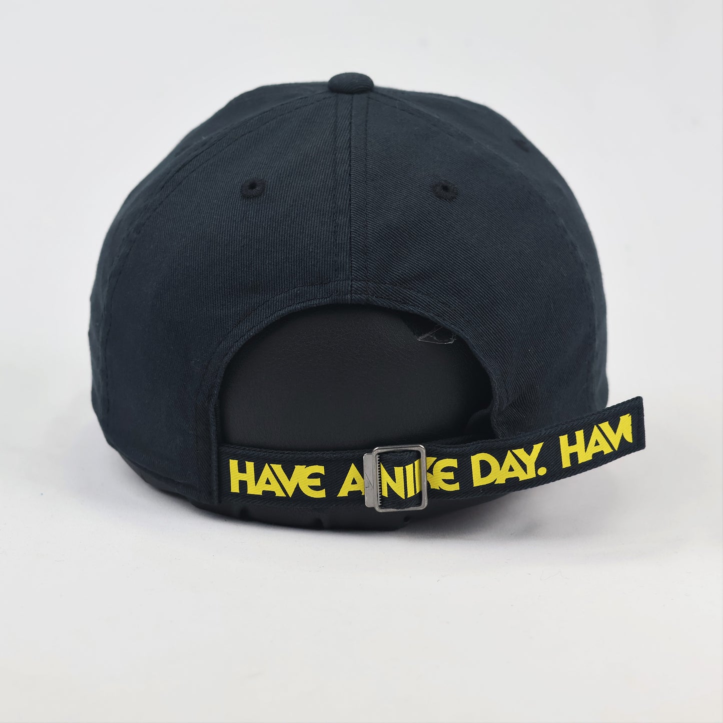 Nike Heritage86 Graphic Thrifted Cap - Black with Yellow Smiley Face Logo