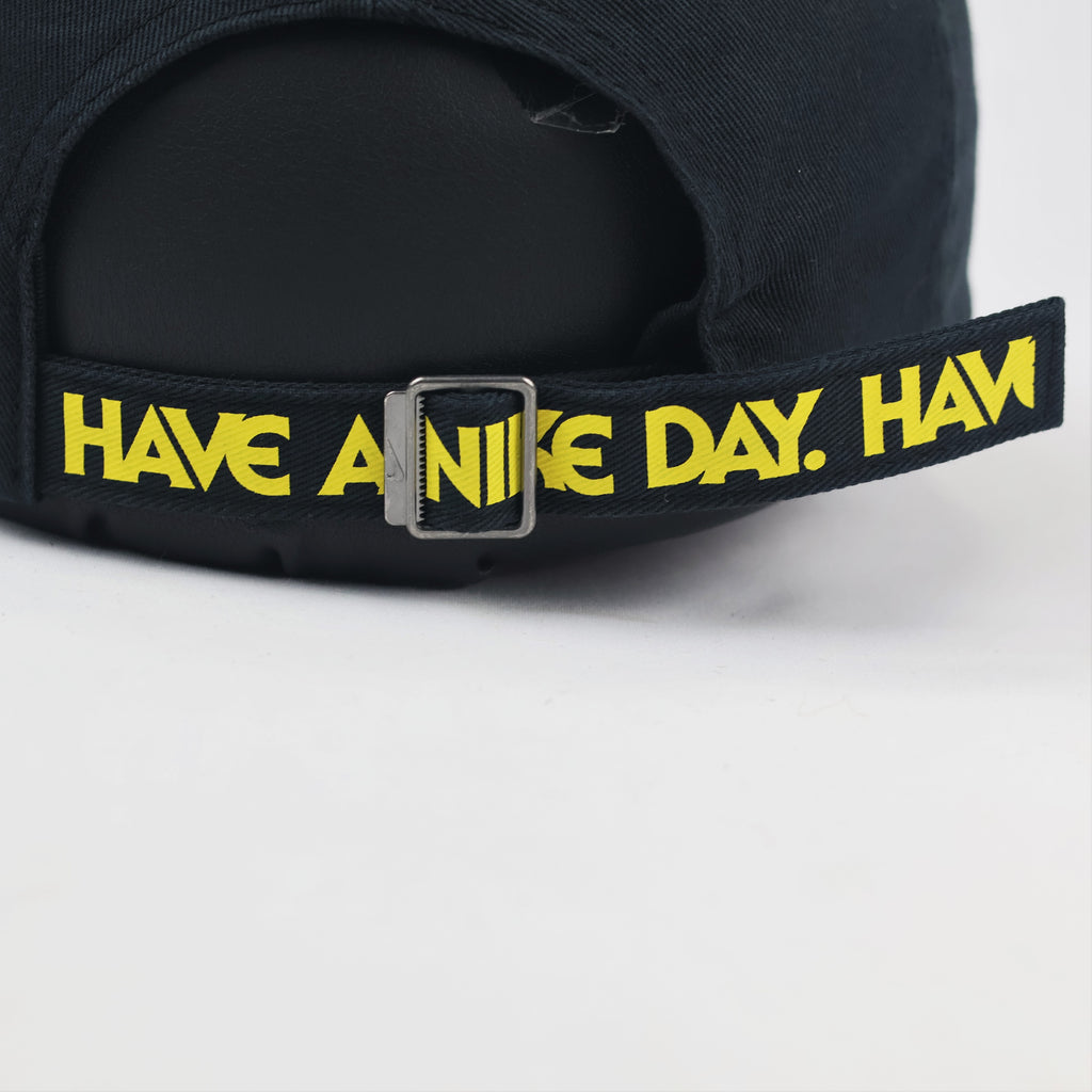 Nike Heritage86 Graphic Thrifted Cap - Black with Yellow Smiley Face Logo