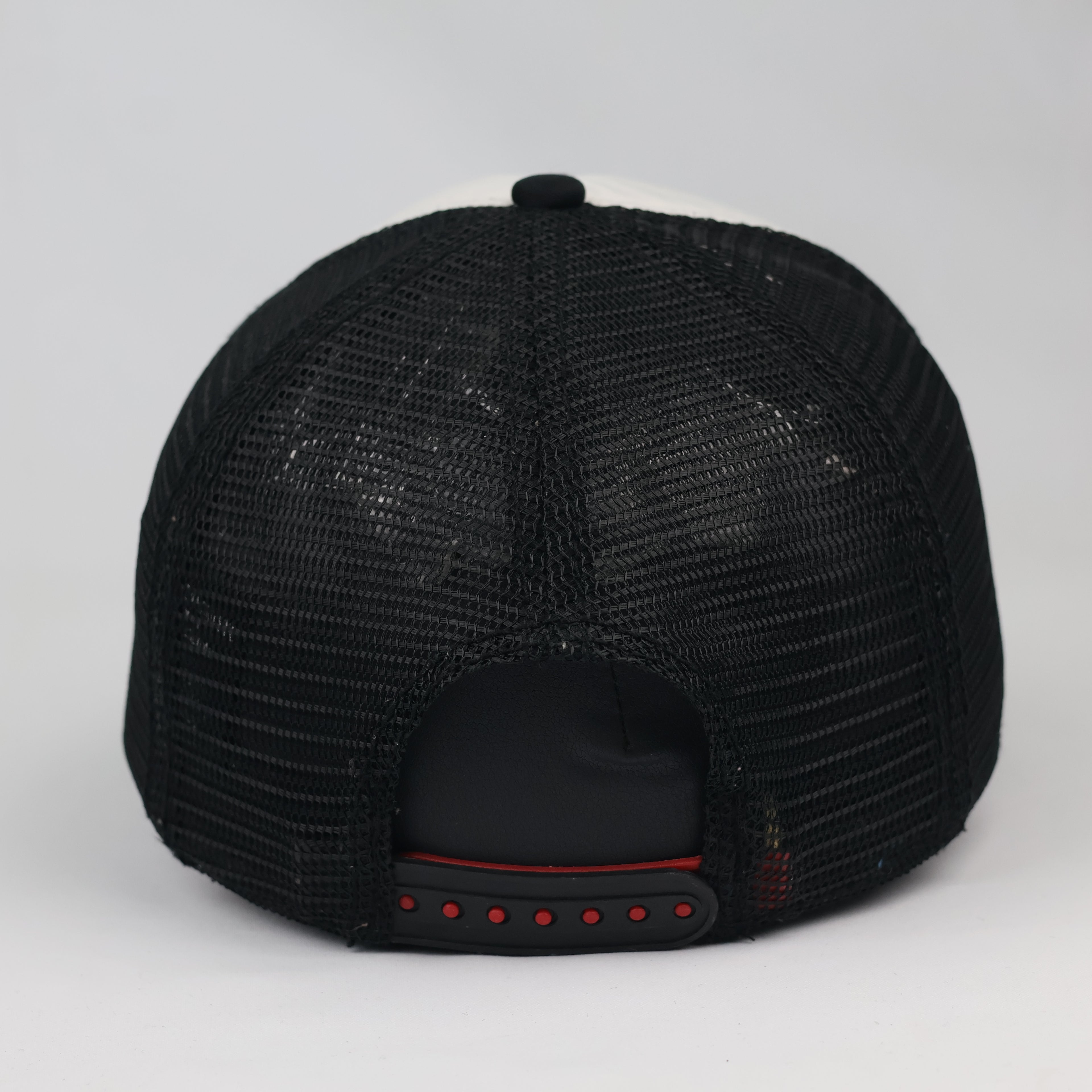 Vintage Marvel Captain America Mesh Trucker Cap - Black & White Snapback