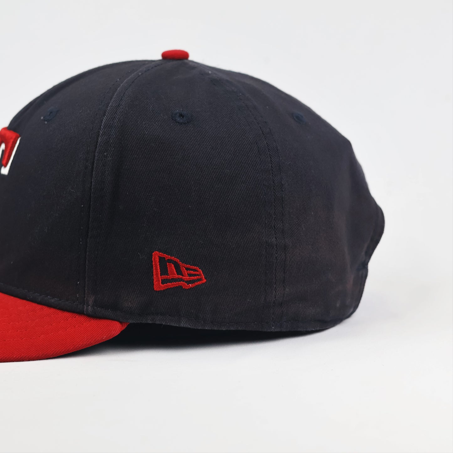 New Era 9FIFTY Texas Rangers Thrifted Snapback Cap - Navy & Red MLB Hat