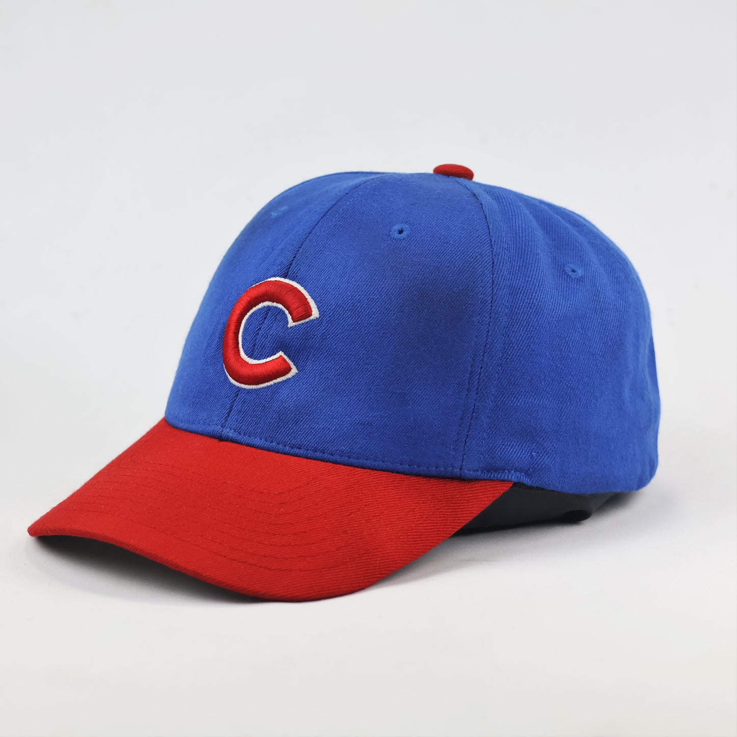 MLB Cubs Two-Tone Baseball Thrifted Cap - Blue & Red S/M Fitted Hat