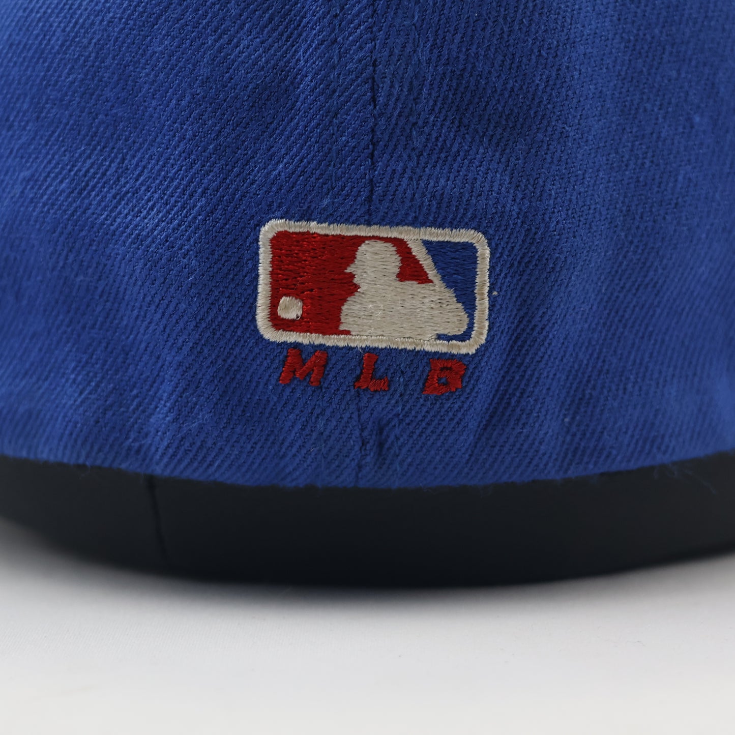 MLB Cubs Two-Tone Baseball Thrifted Cap - Blue & Red S/M Fitted Hat