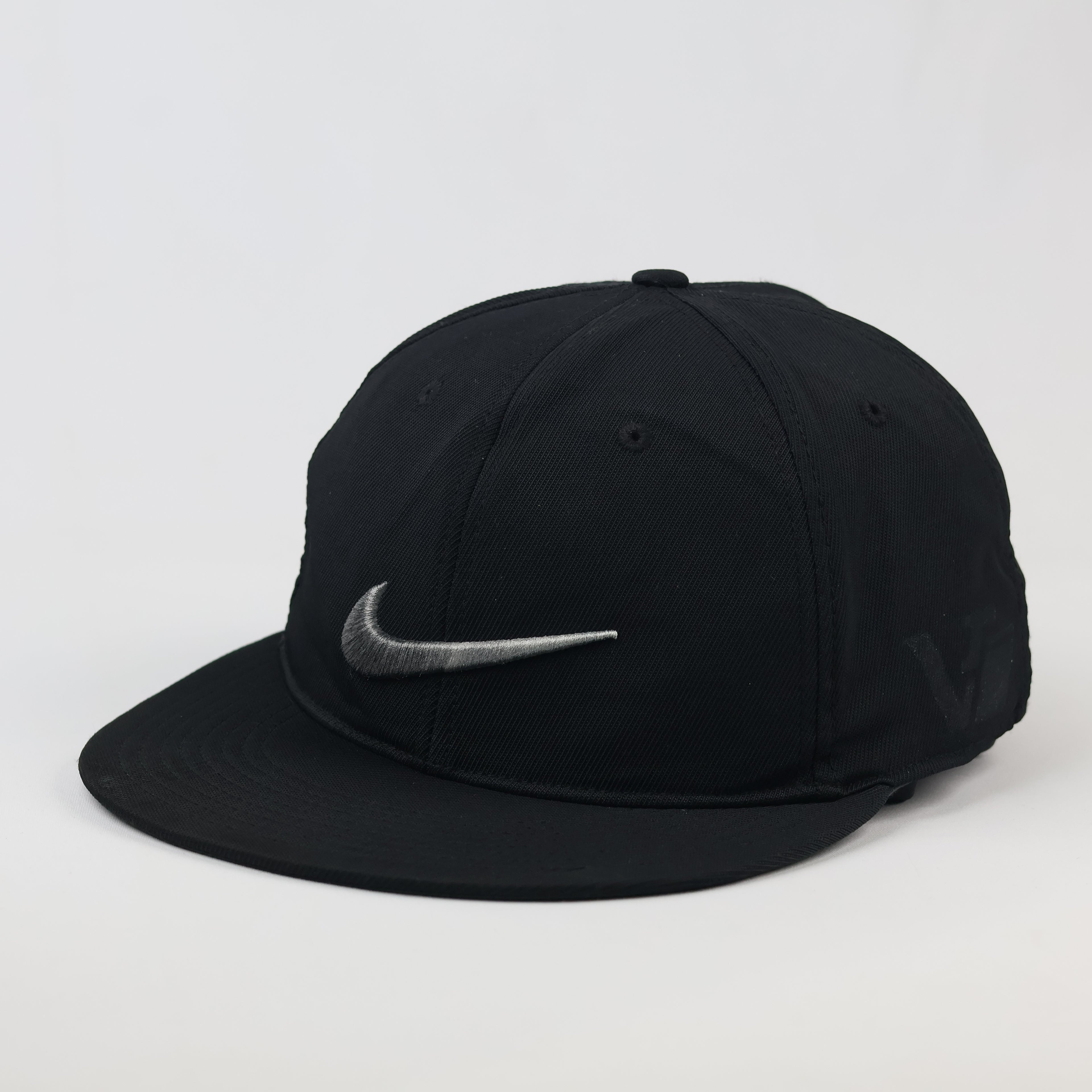 Nike Golf Flexfit Flat Bill Sport Hat | Thrifted Black Cap 58-60cm
