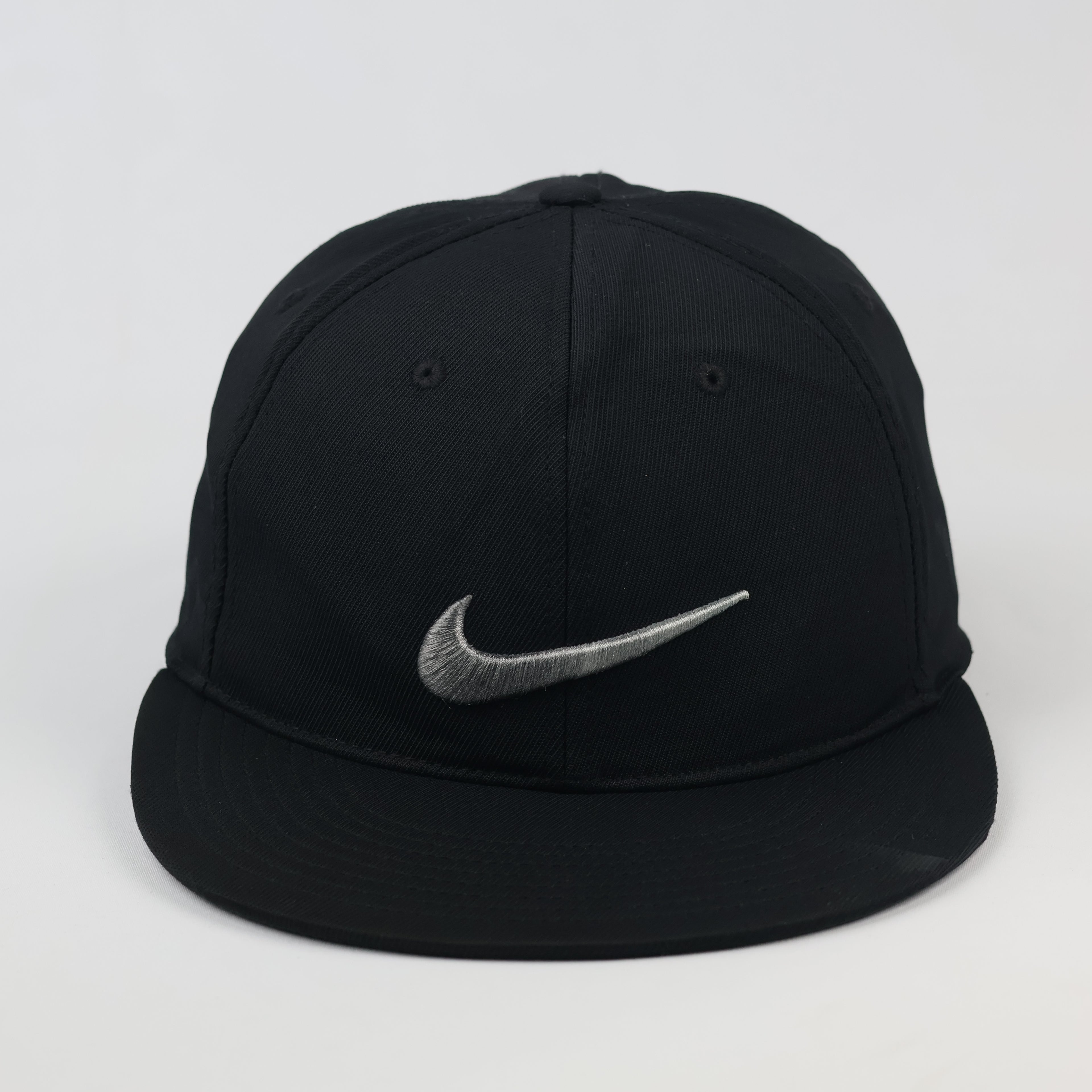 Nike Golf Flexfit Flat Bill Sport Hat | Thrifted Black Cap 58-60cm