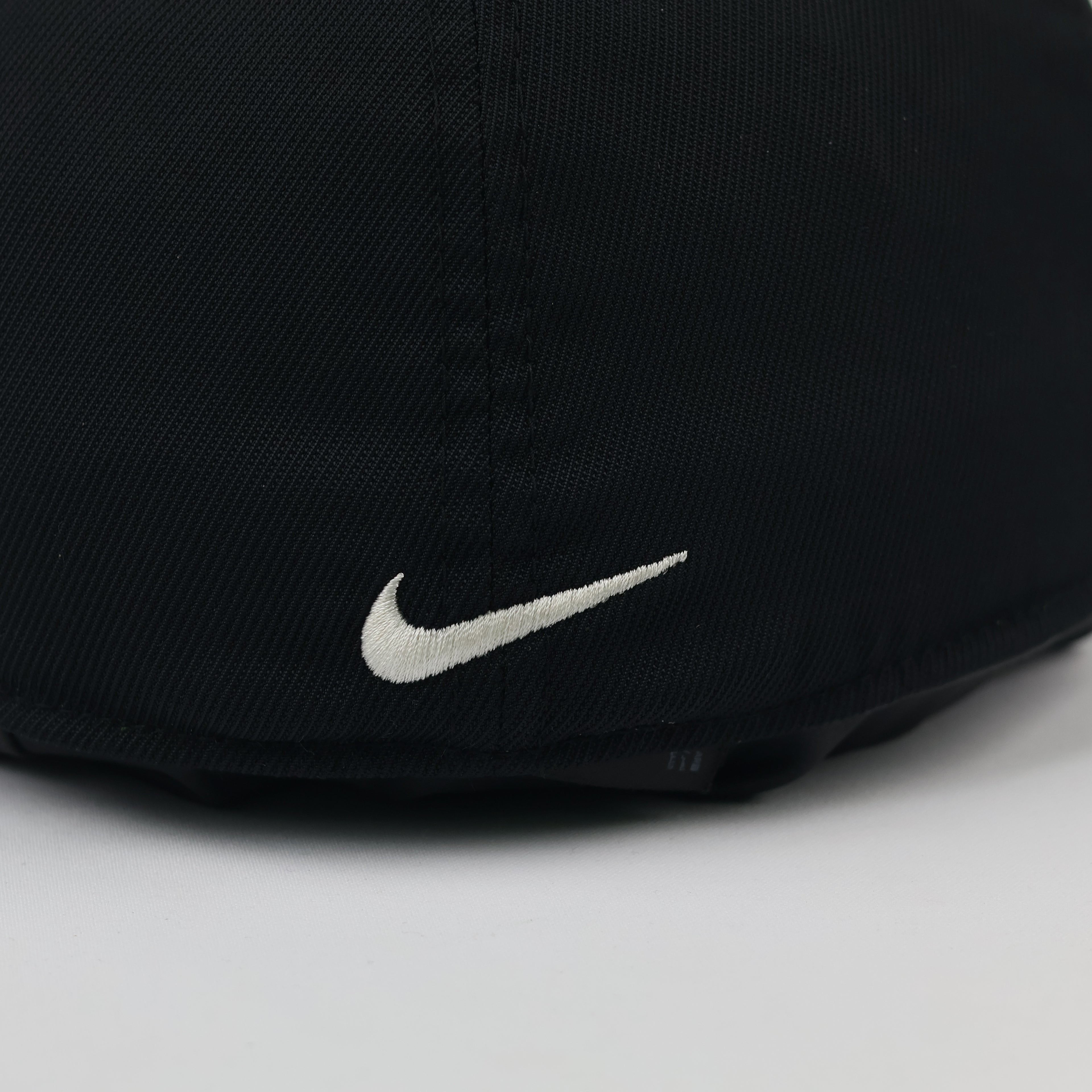 Nike Golf Flexfit Flat Bill Sport Hat | Thrifted Black Cap 58-60cm