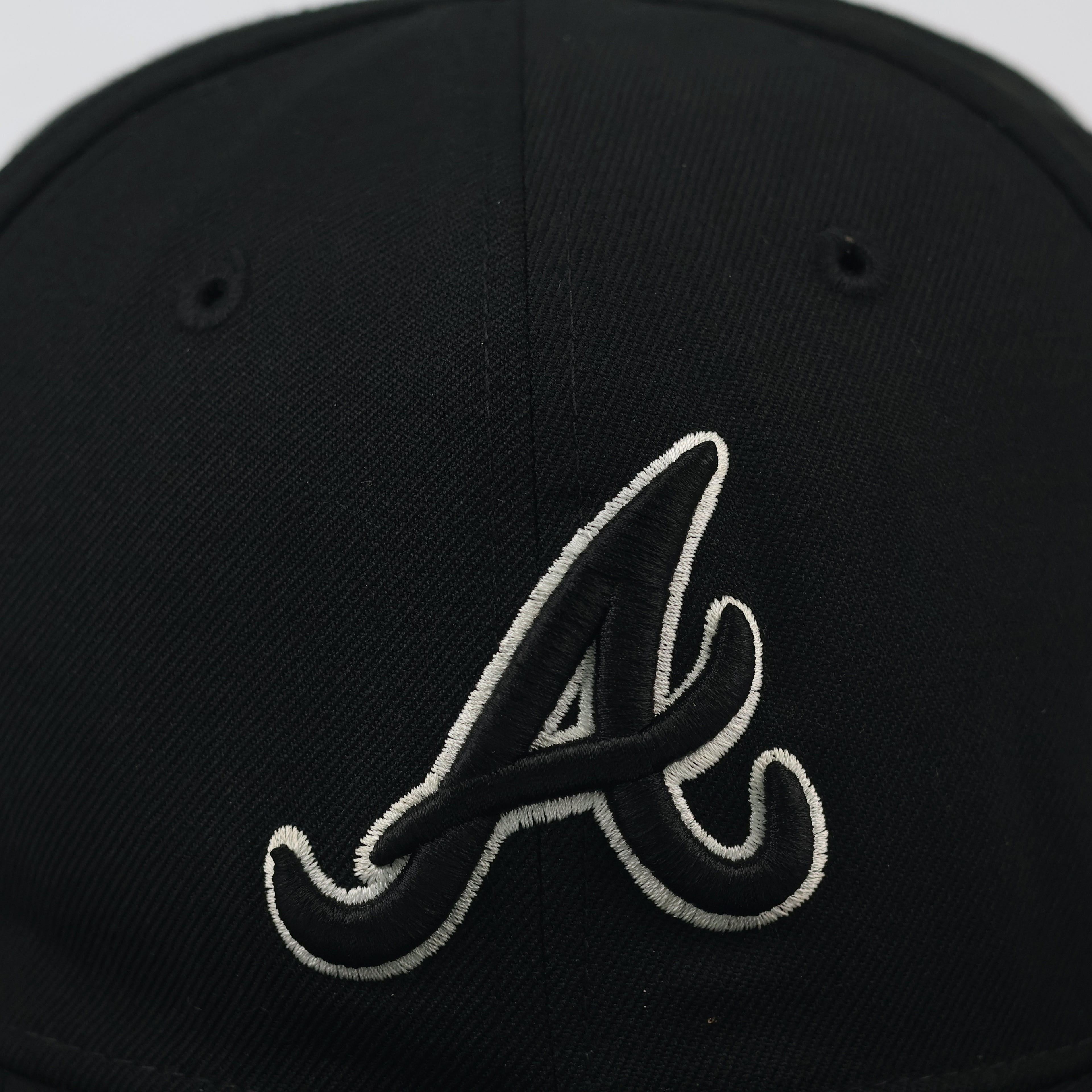 Classic New Era 59FIFTY Atlanta Braves Fitted Hat | Thrifted MLB Cap 58cm