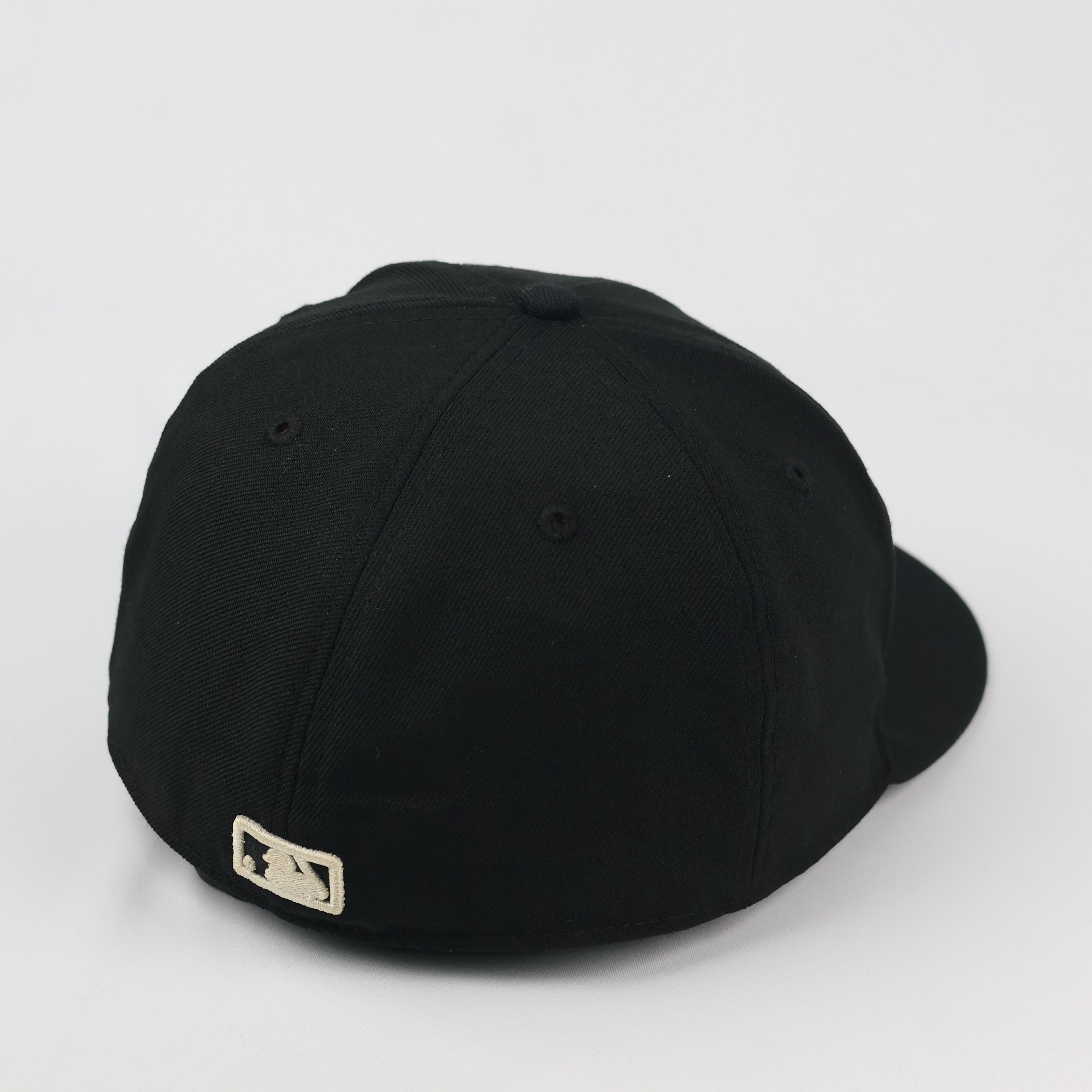 Classic New Era 59FIFTY Atlanta Braves Fitted Hat | Thrifted MLB Cap 58cm