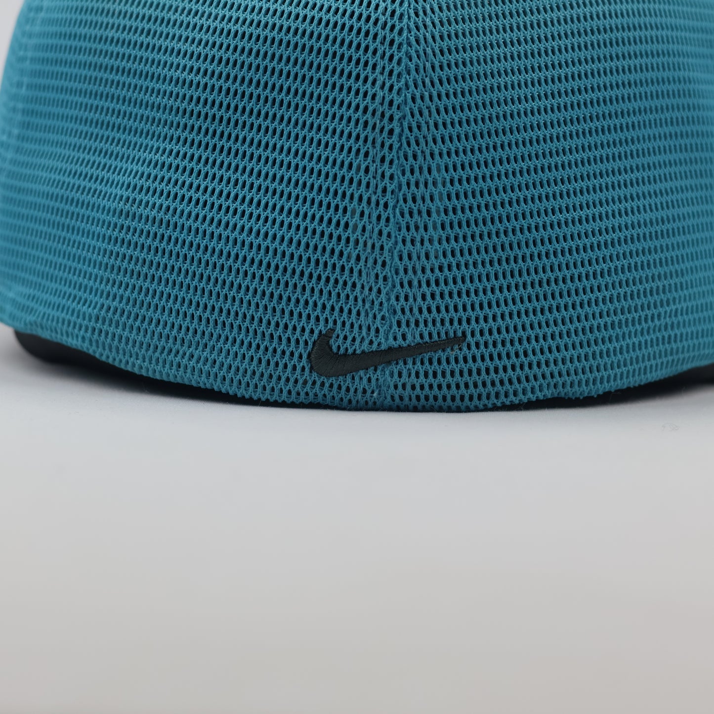 Nike Golf "Championship Athletes" Two-Tone Mesh Thrifted Cap - White & Teal