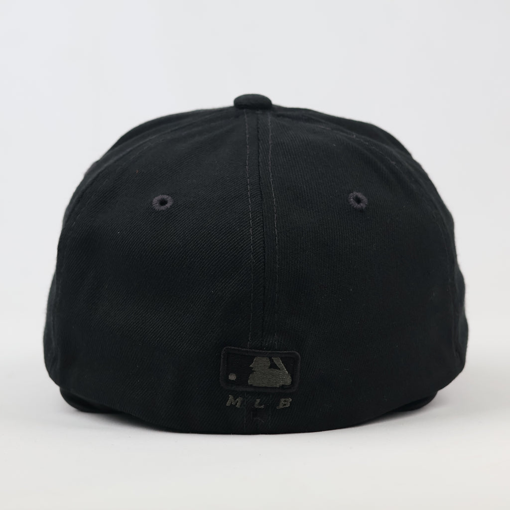 MLB Boston Red Sox Blackout Hat | Thrifted Fitted Baseball Cap