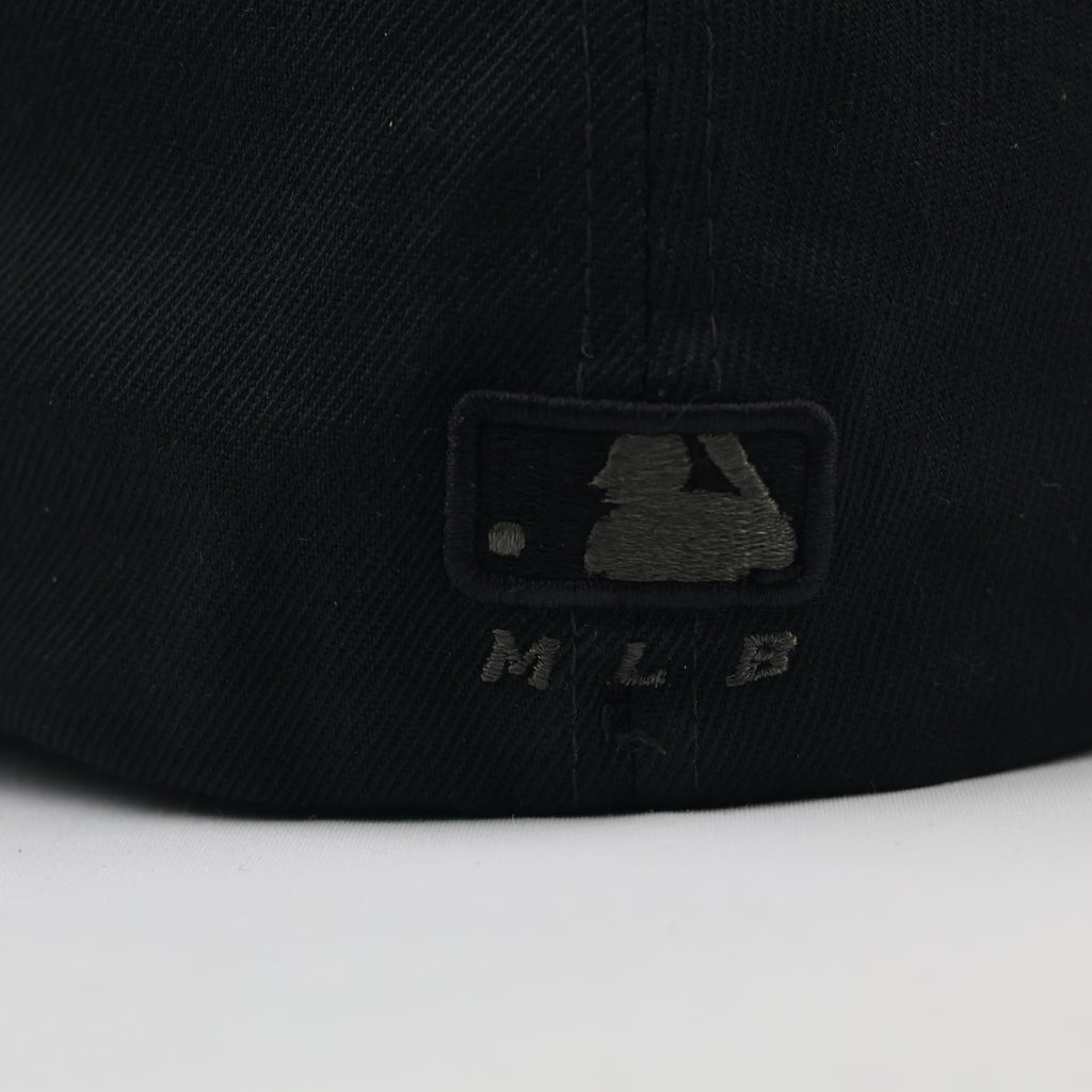 MLB Boston Red Sox Blackout Hat | Thrifted Fitted Baseball Cap