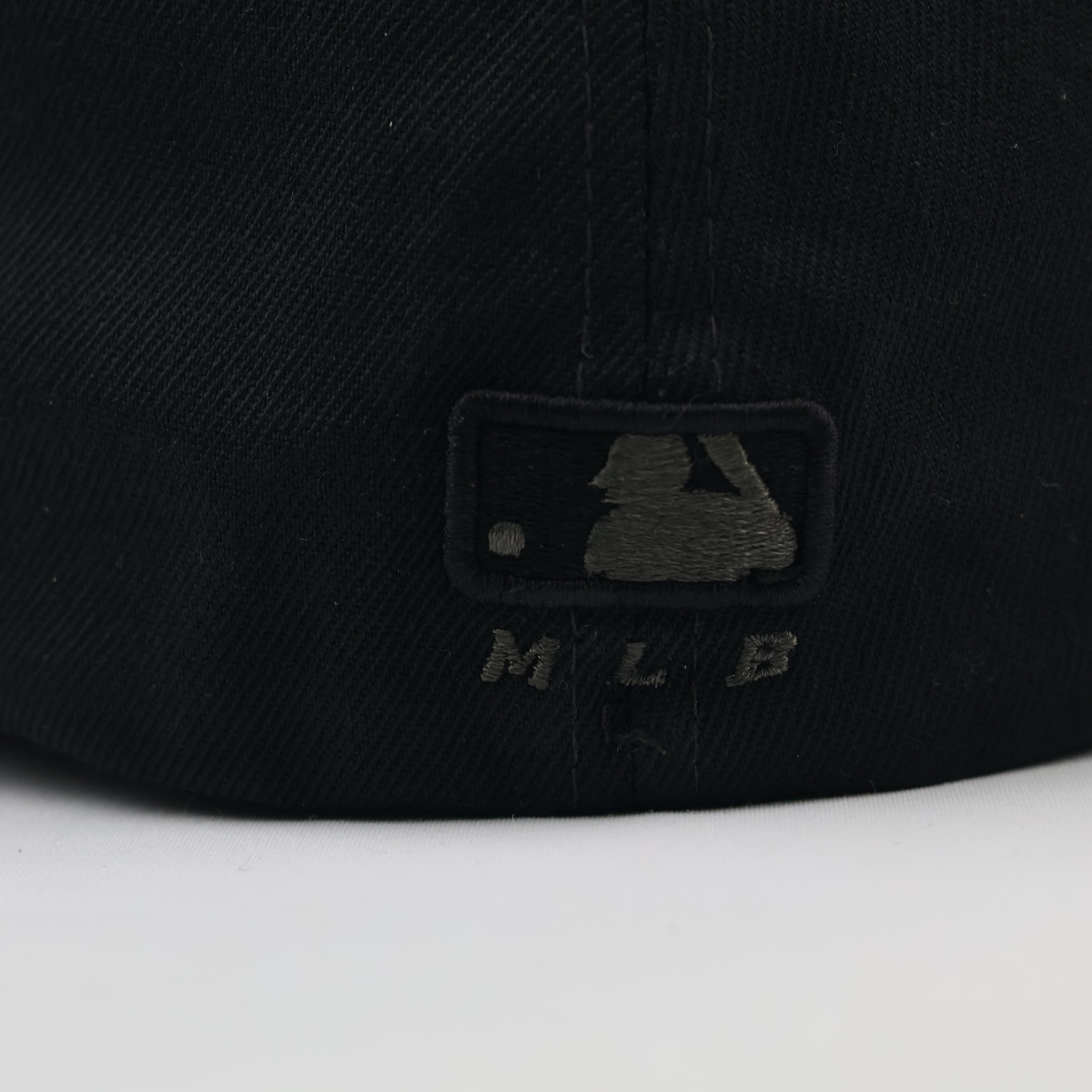 MLB Boston Red Sox Blackout Hat | Thrifted Fitted Baseball Cap