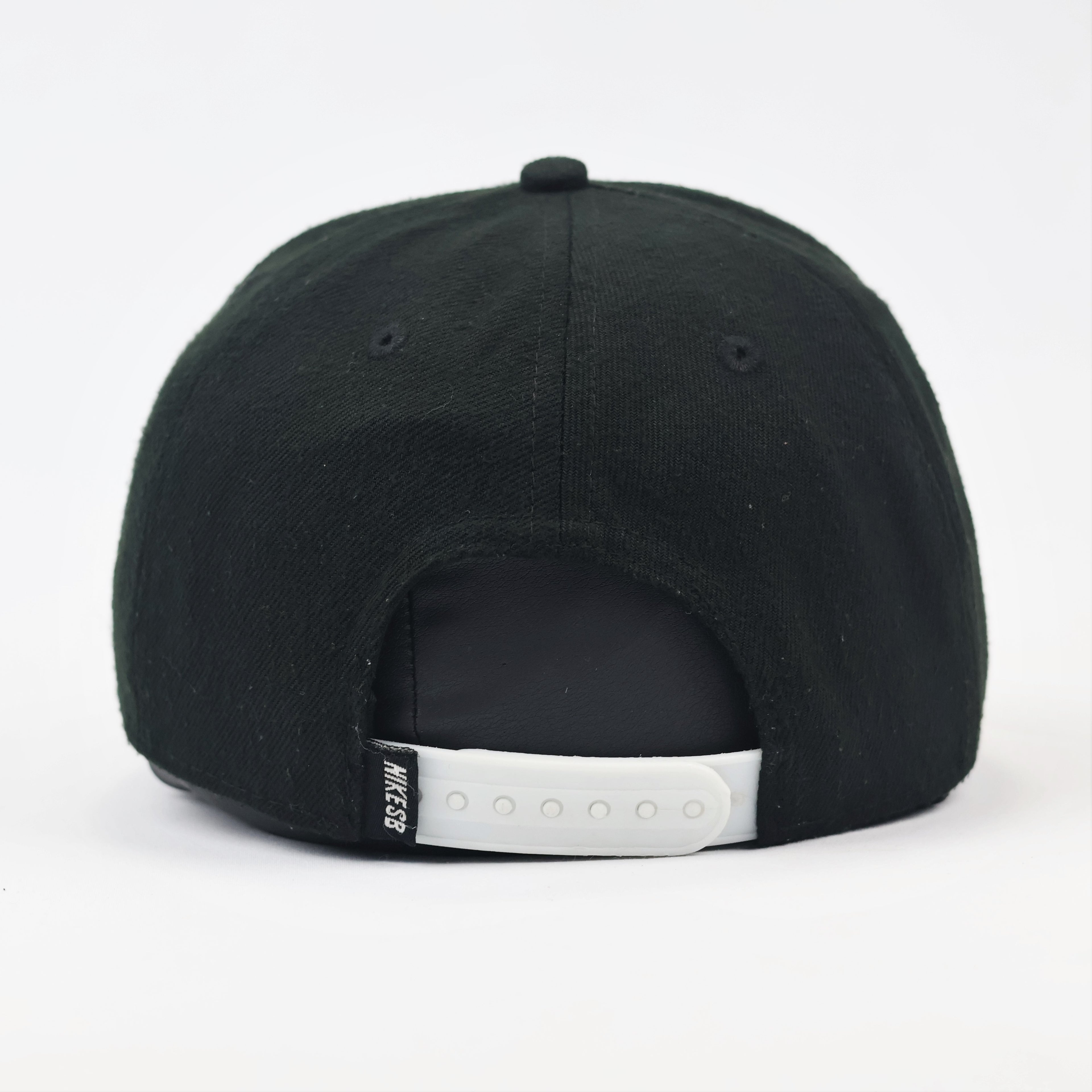 Nike SB Youth Black Thrifted Snapback Cap - Classic Embroidered Hat