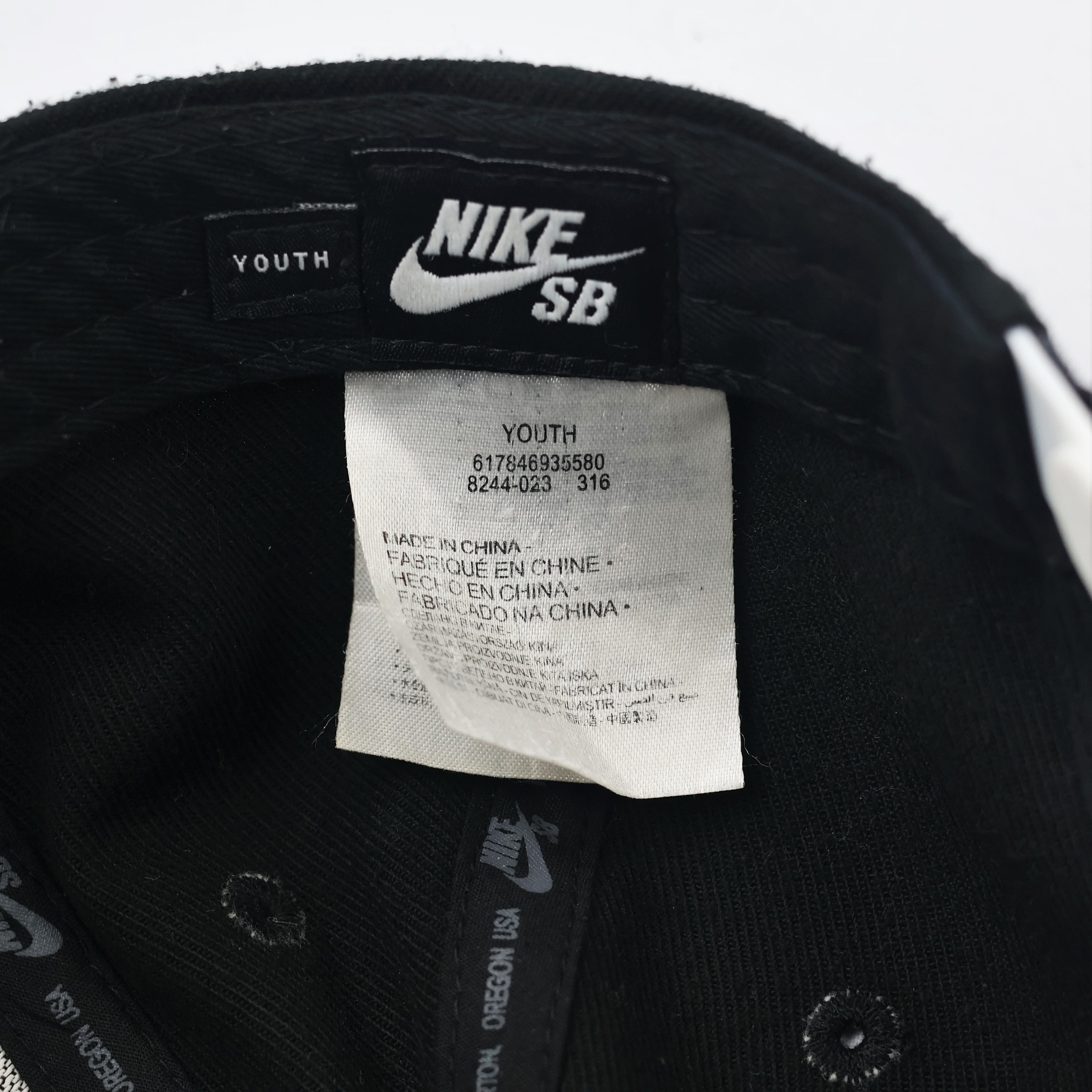Nike SB Youth Black Thrifted Snapback Cap - Classic Embroidered Hat