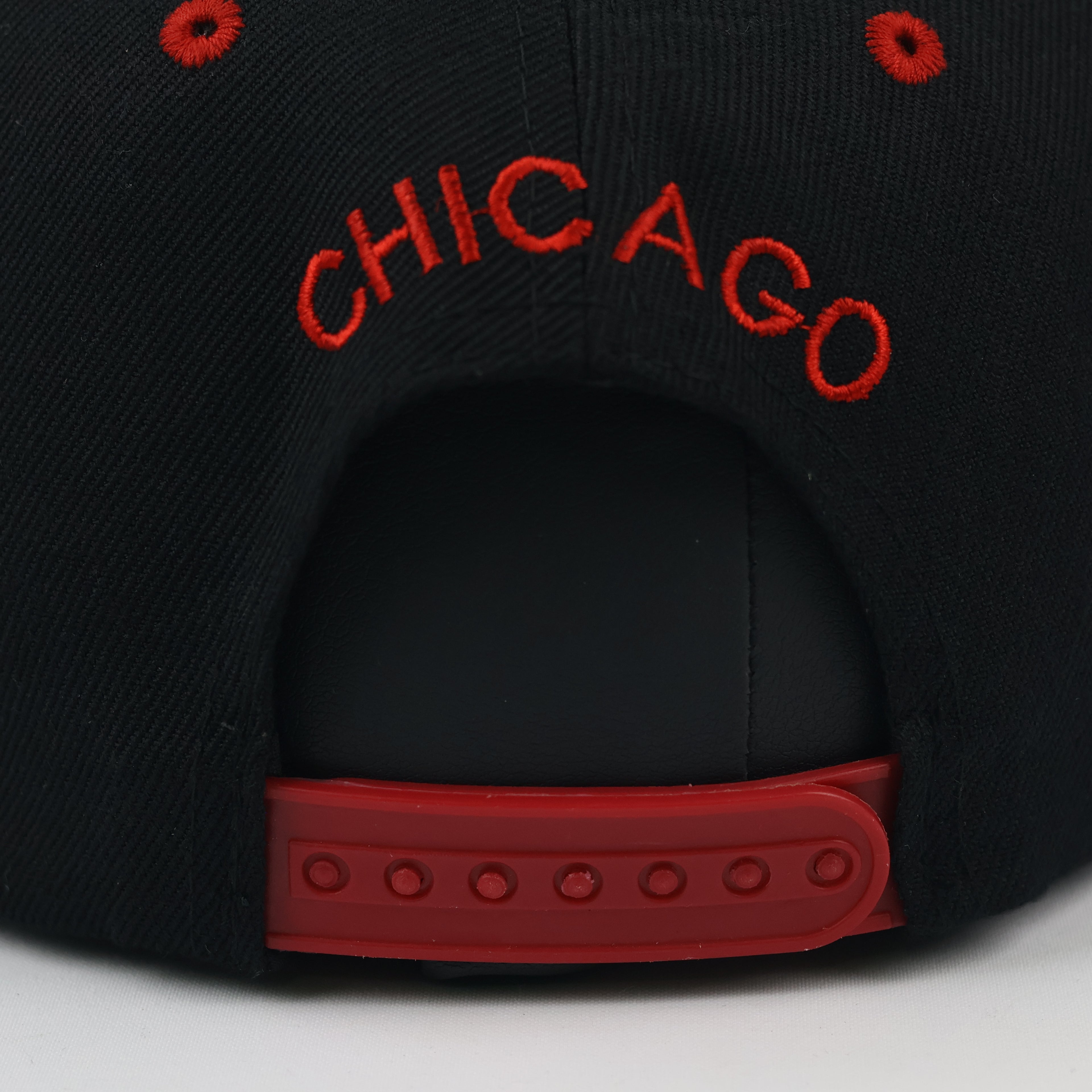 American Live Chicago Snapback Cap | Thrifted Retro Red & Black Hat 57-59cm